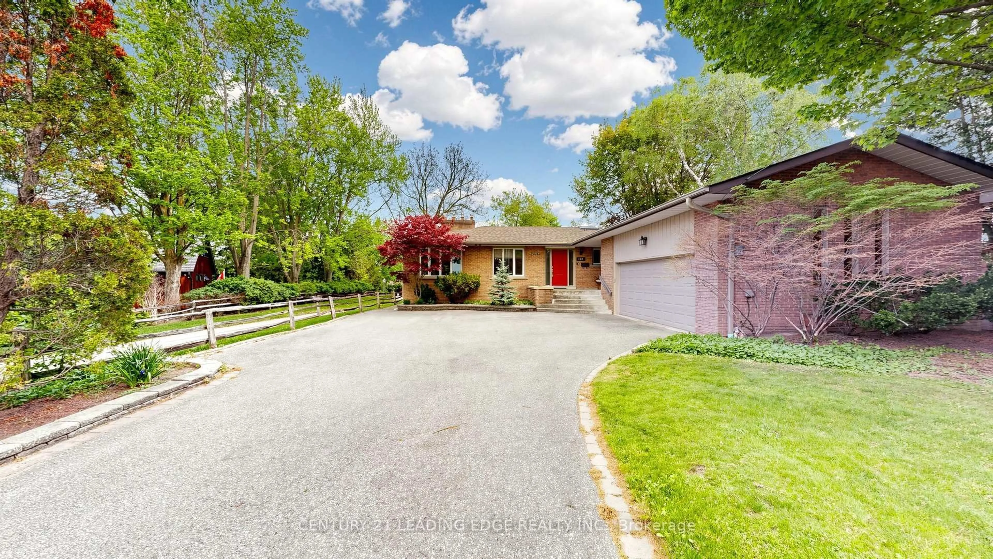 Unknown for 103 Robinson St, Markham Ontario L3P 1P2