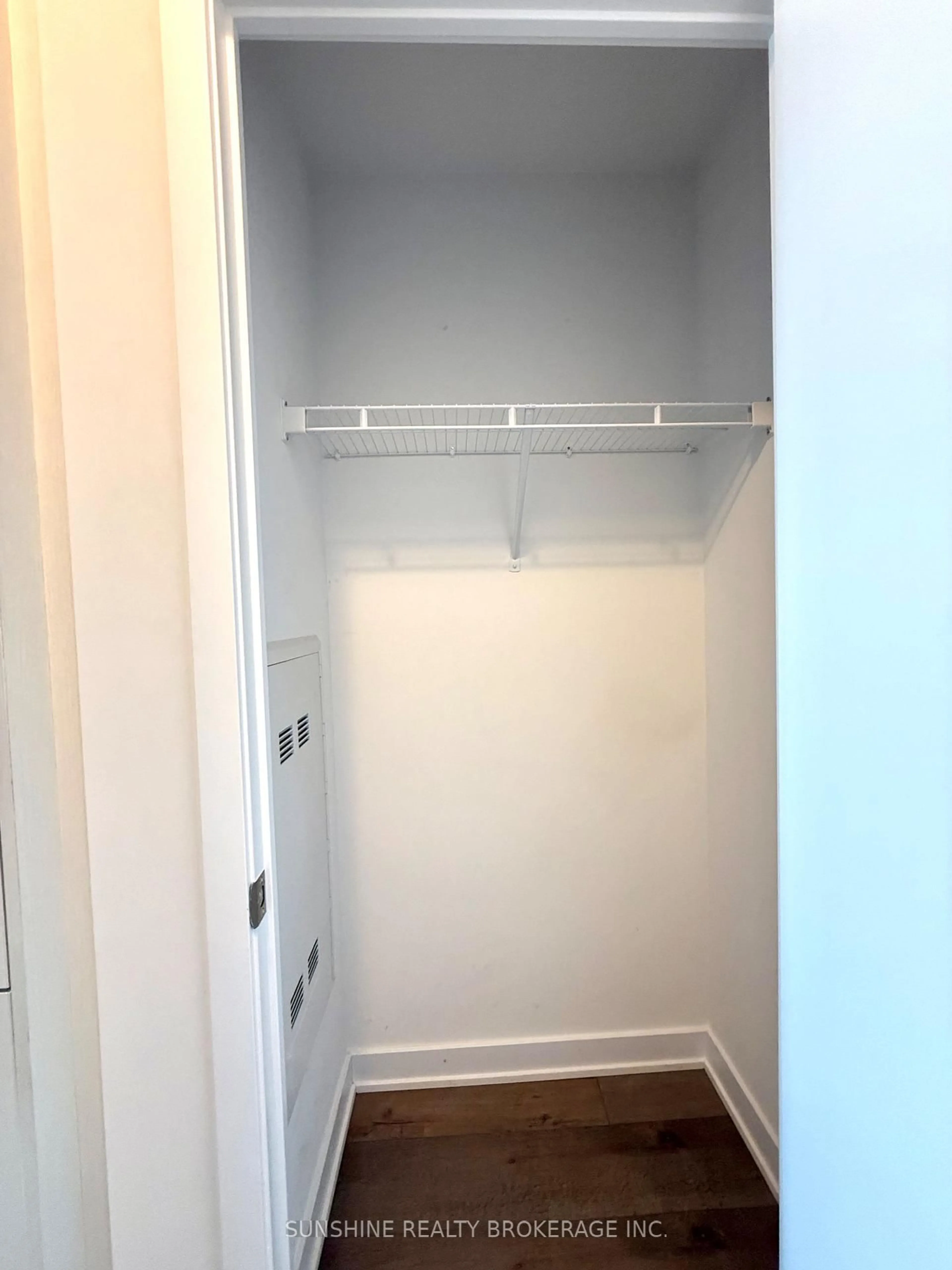Unknown for 60 Honeycrisp Cres #1201, Vaughan Ontario L4K 5Z8
