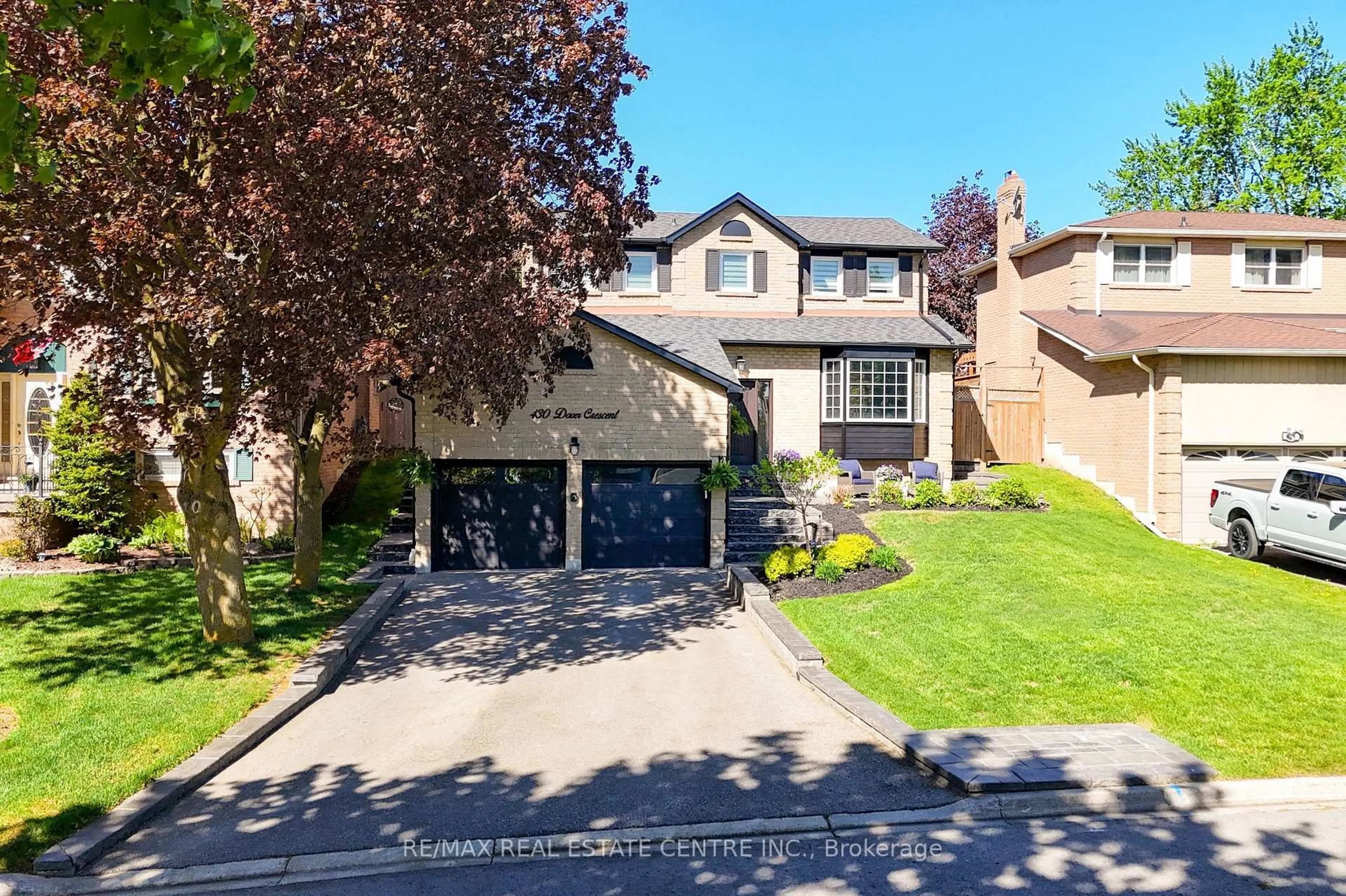 Unknown for 430 Dover Cres, Newmarket Ontario L3Y 6C5