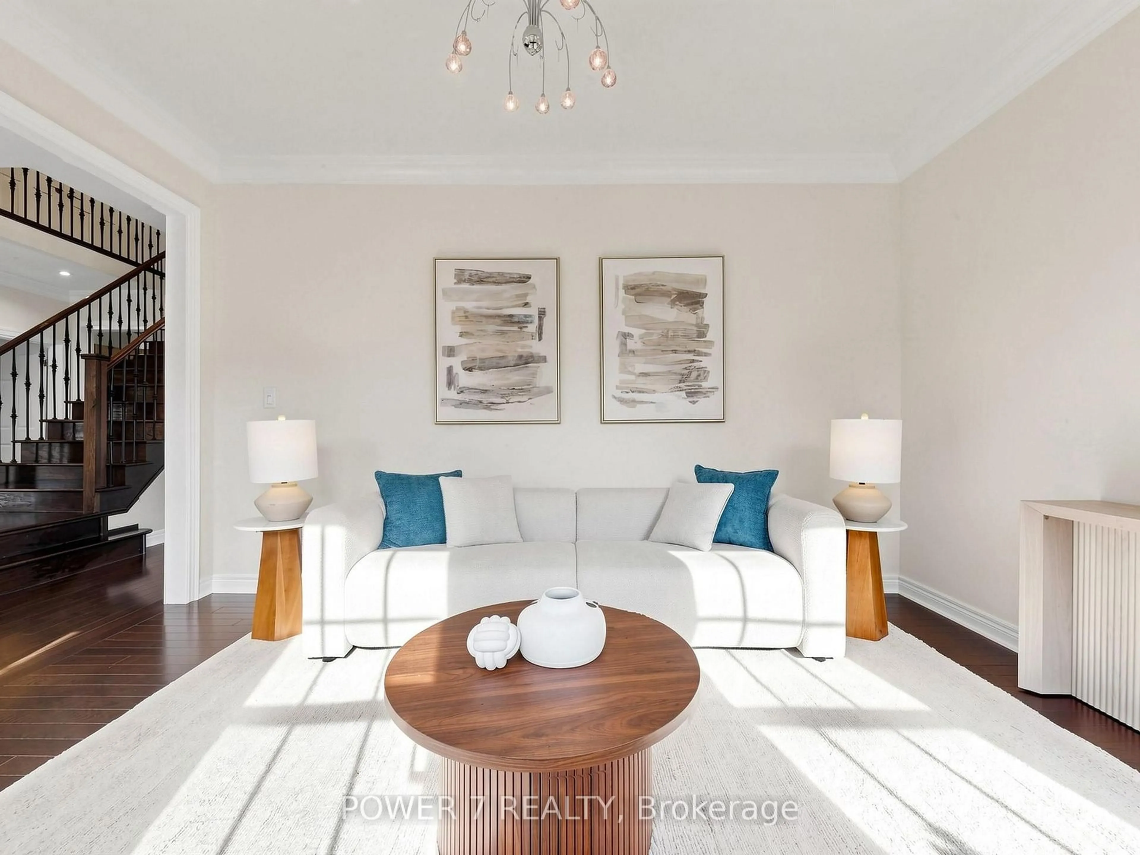 Living room with furniture, wood/laminate floor for 7 Bembridge Dr, Markham Ontario L6C 0J3