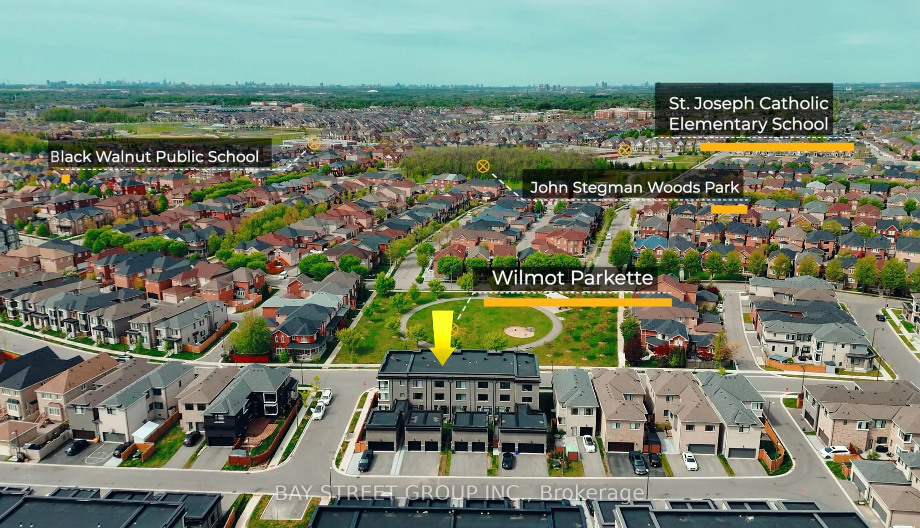 A pic from outside/outdoor area/front of a property/back of a property/a pic from drone, street for 223 Webb St, Markham Ontario L6B 0V5