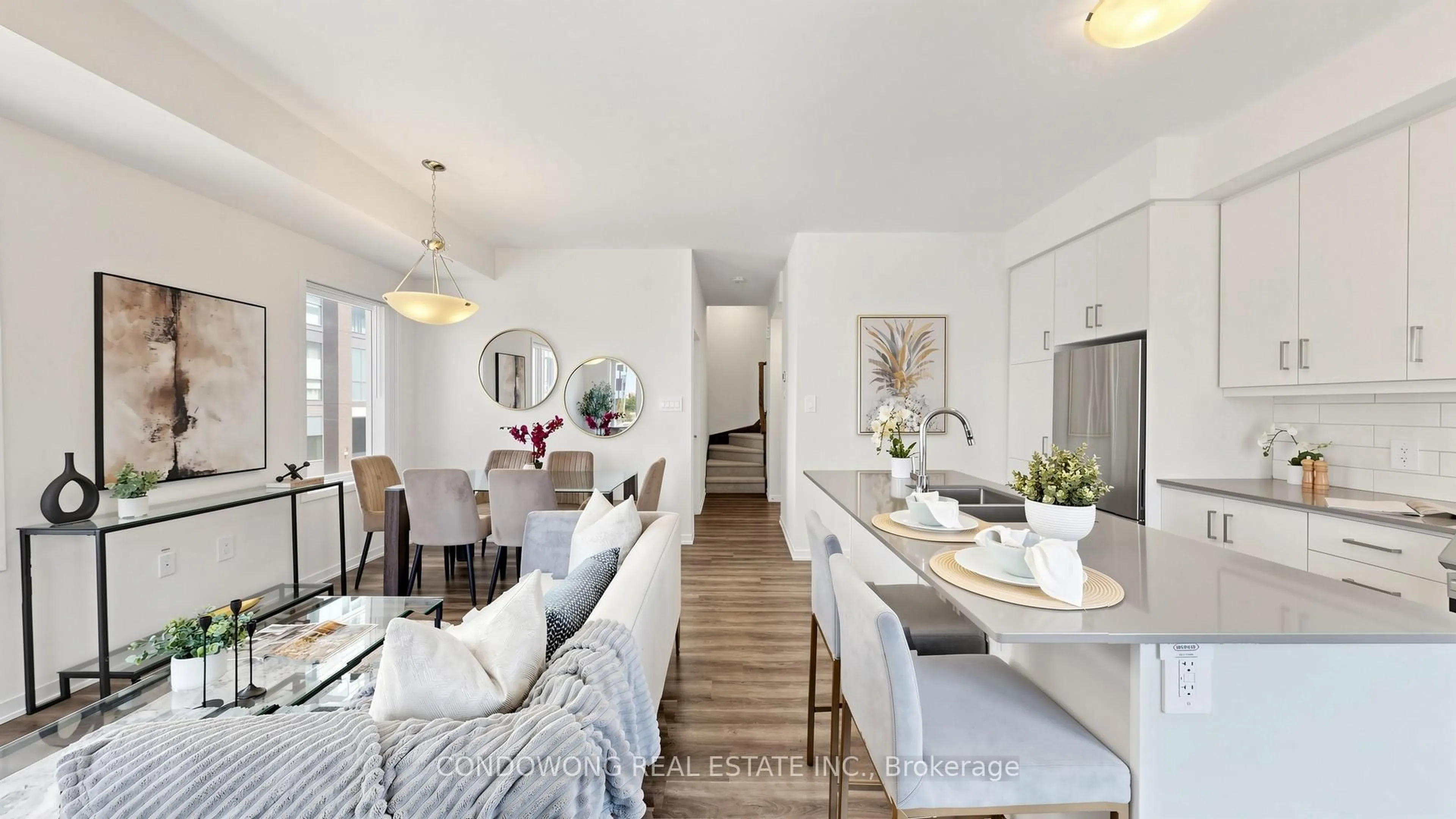 Open concept kitchen, unknown for 31 Honeycrisp Cres #49, Vaughan Ontario L4K 0N6
