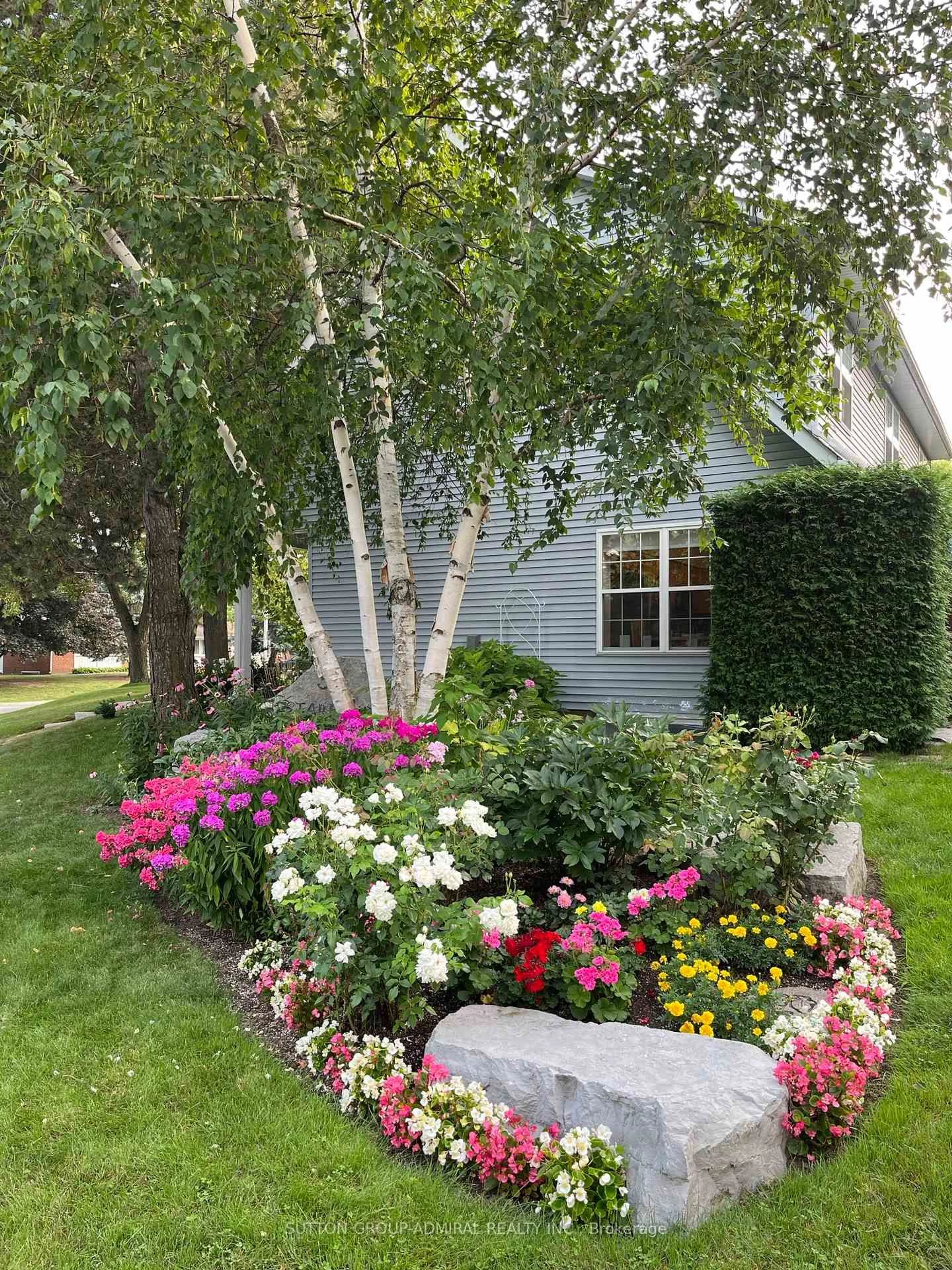 Unknown for 54 Starlight Cres, Richmond Hill Ontario L4C 4X5