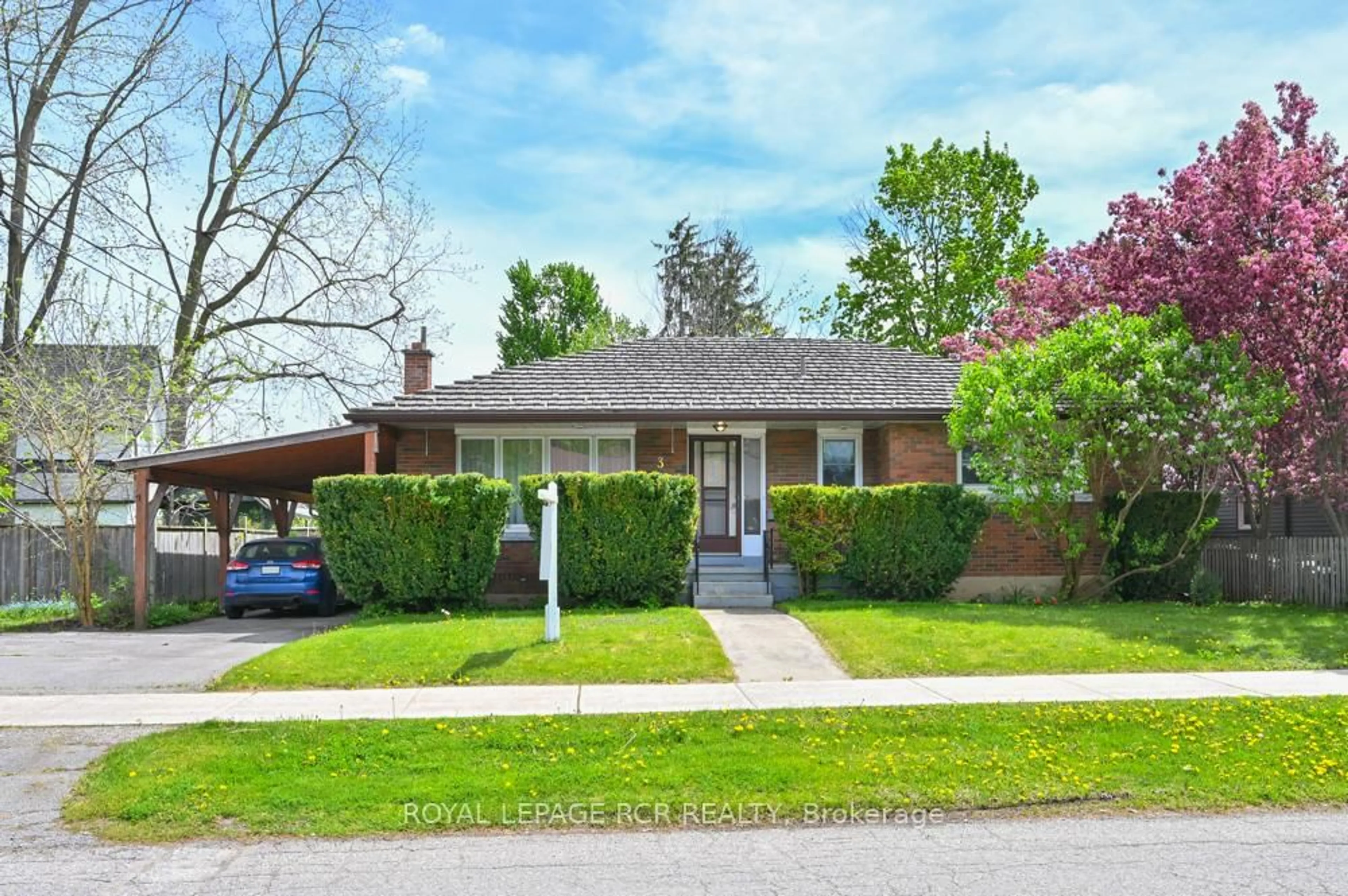 Home with brick exterior material, street for 3 Sullivan Dr, New Tecumseth Ontario L0G 1W0