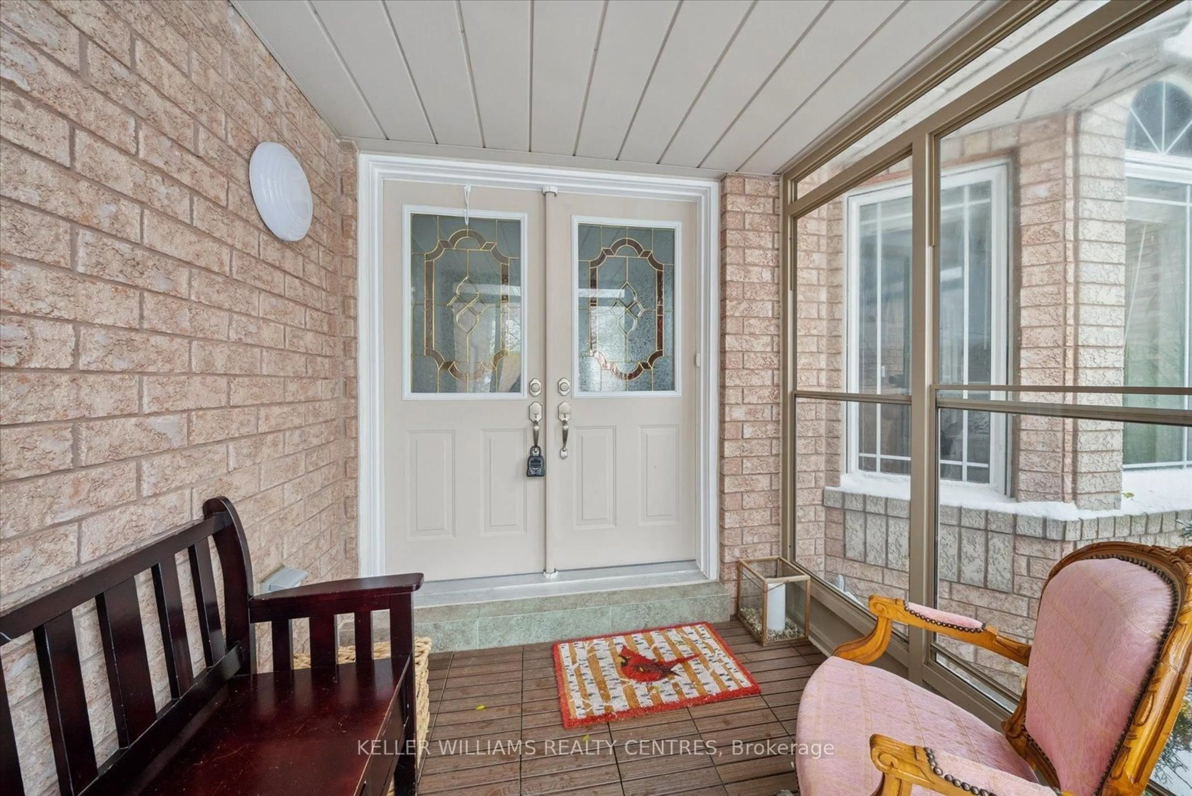 Unknown for 76 Kerfoot Cres, Georgina Ontario L4P 4H2