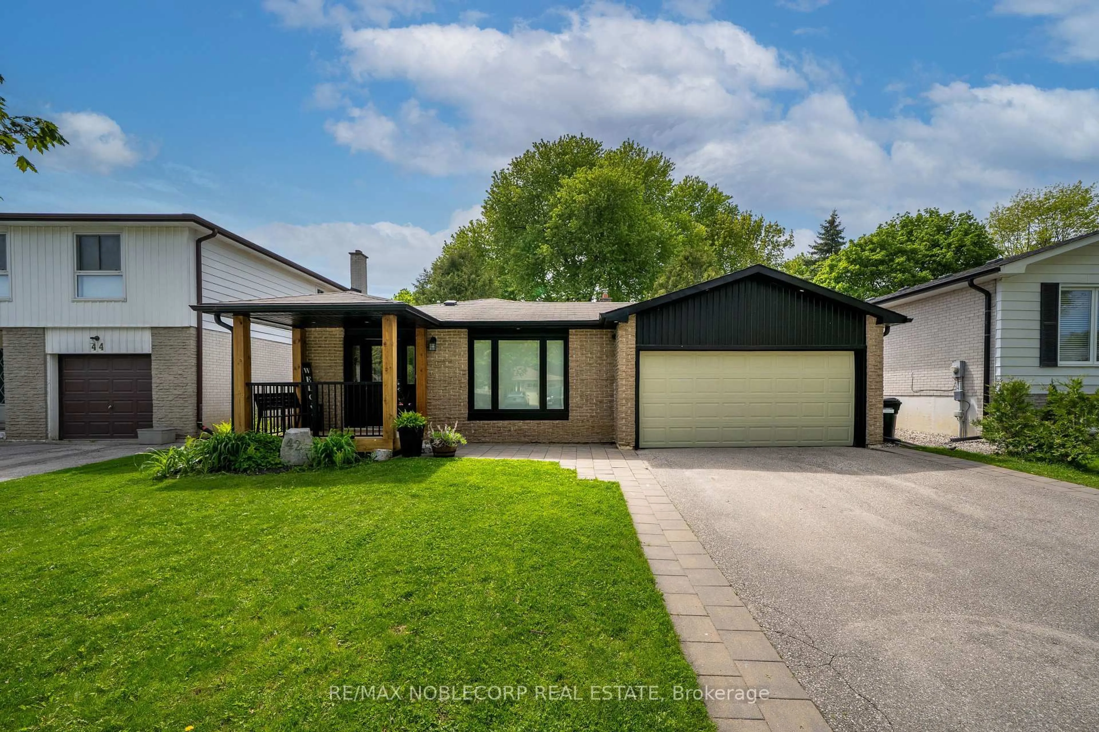 Unknown for 42 Mitchell Ave, New Tecumseth Ontario L9R 1C2