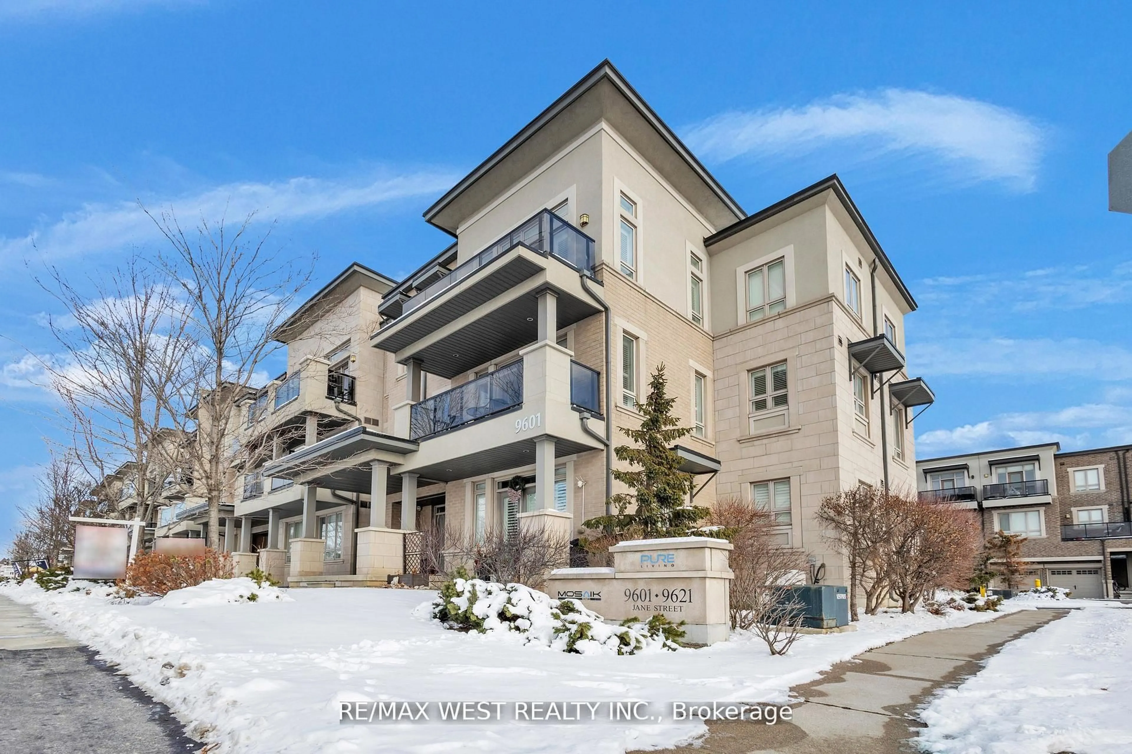 Unknown for 9601 Jane St #9, Vaughan Ontario L6A 4G5