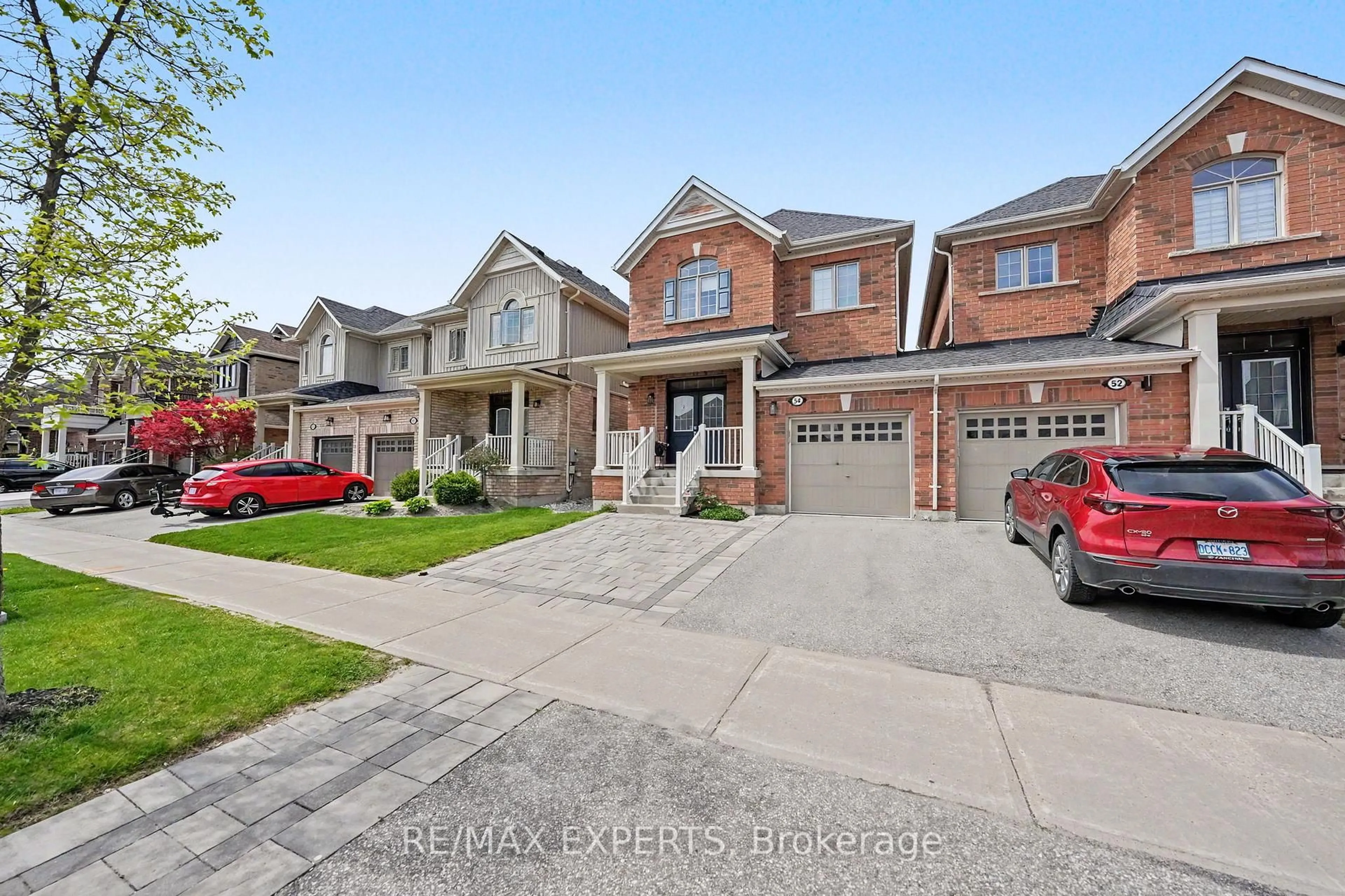 Home with brick exterior material, street for 54 Weaver Terr, New Tecumseth Ontario L0G 1W0