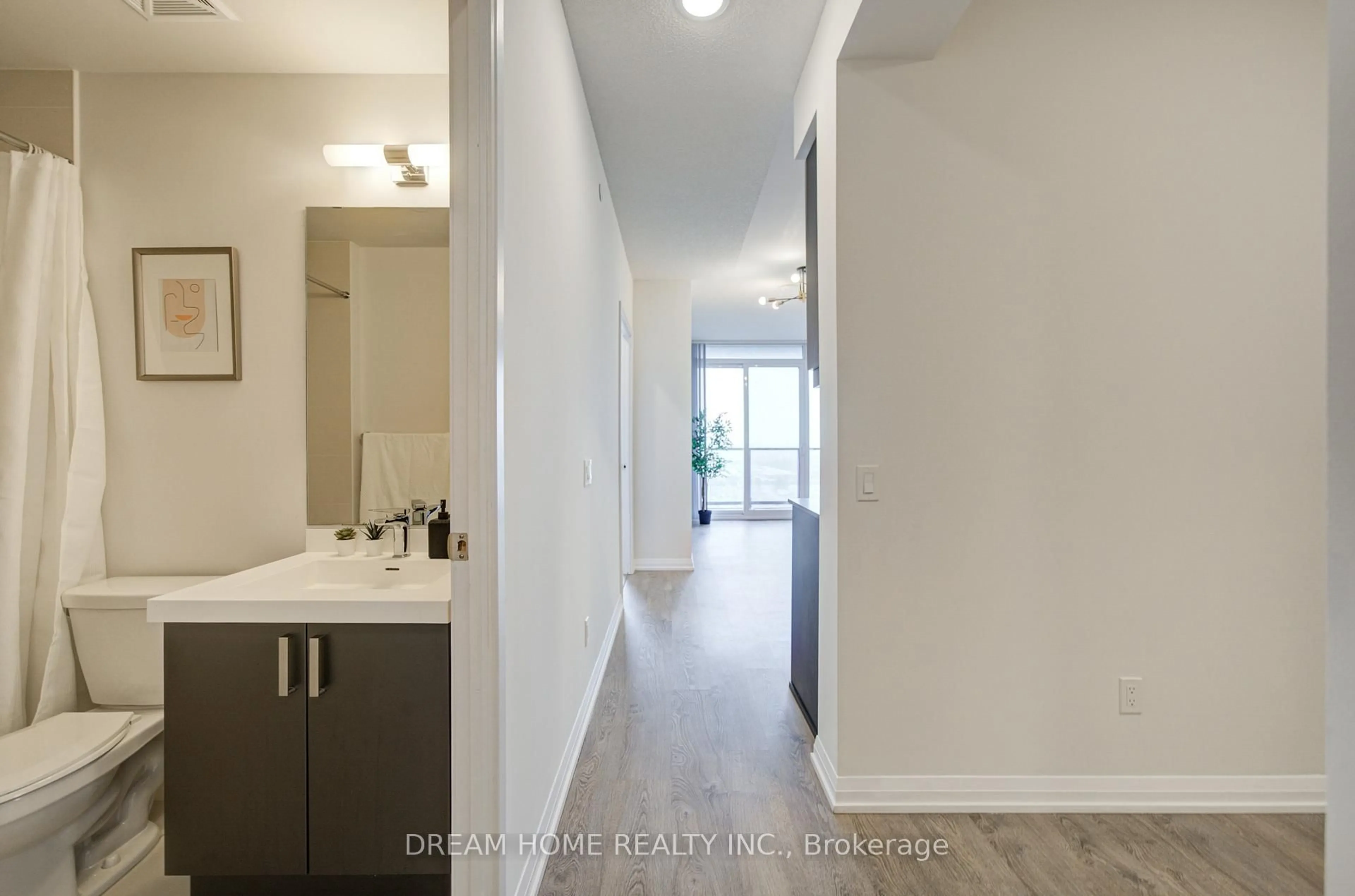 Unknown for 7895 Jane St #1716, Vaughan Ontario L4K 2M7