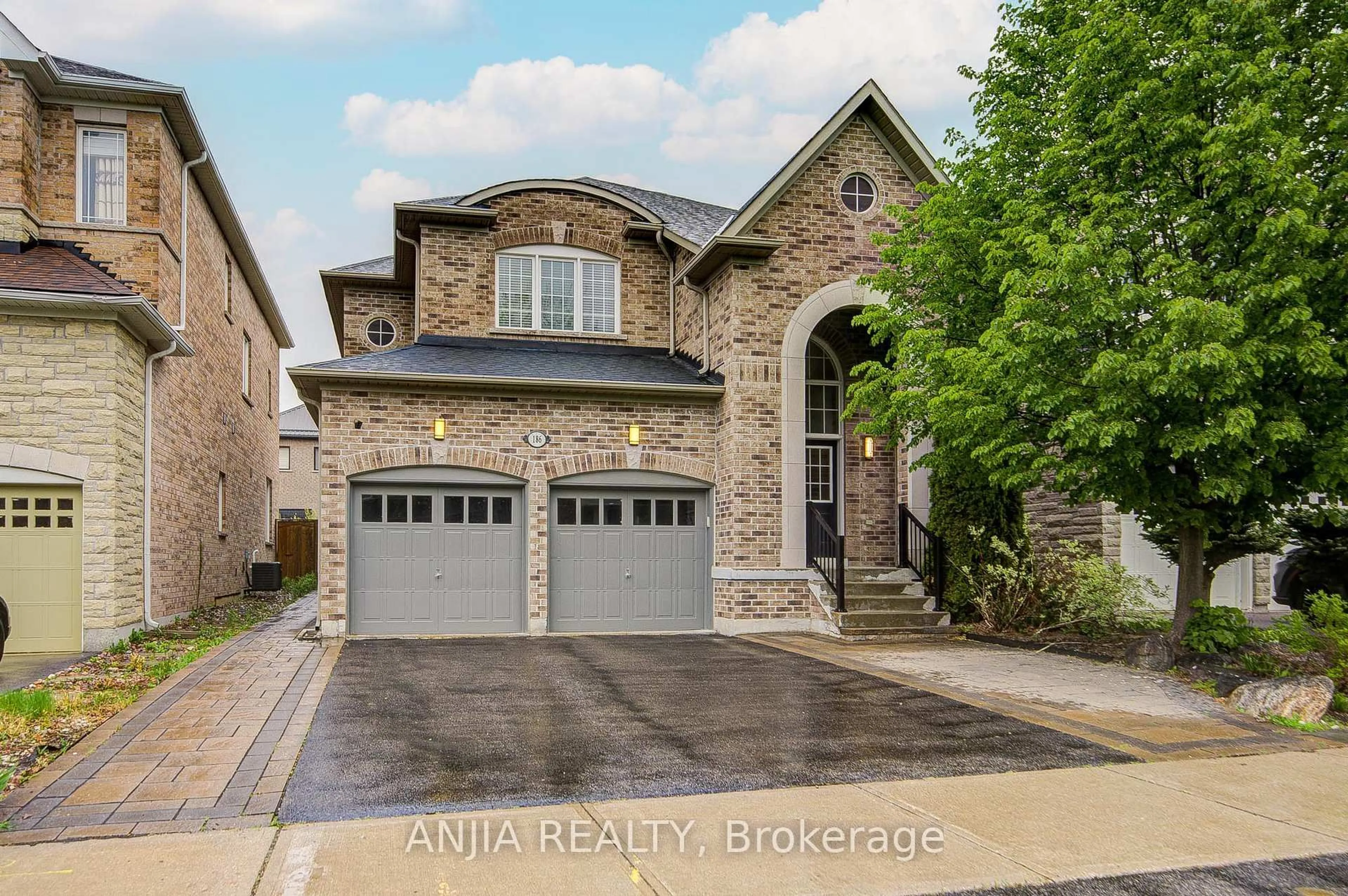 Home with brick exterior material, street for 186 Ascalon Dr, Vaughan Ontario L6A 0M8