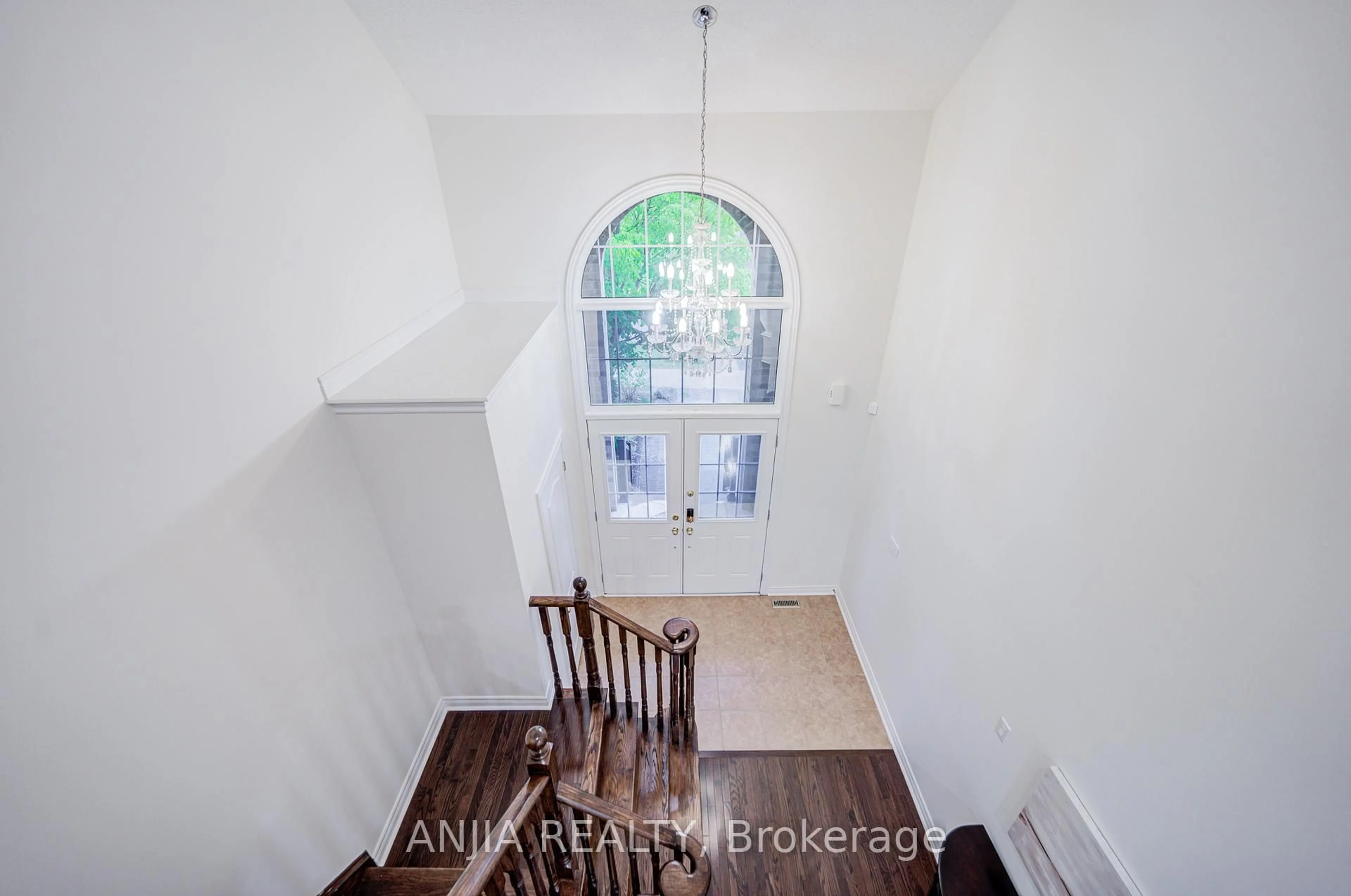 Unknown for 186 Ascalon Dr, Vaughan Ontario L6A 0M8