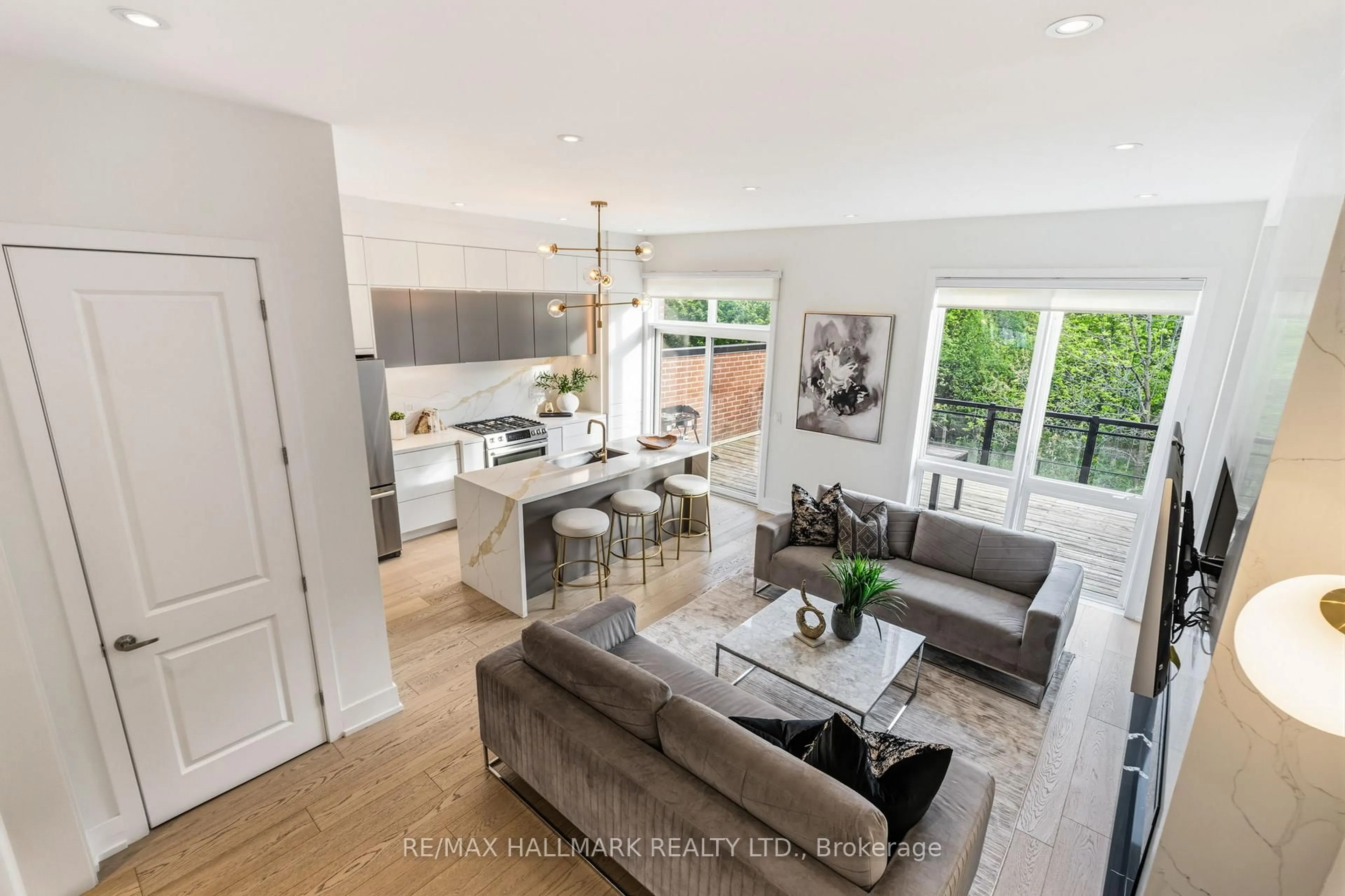 Open concept kitchen, unknown for 46 Crestridge Dr, Vaughan Ontario L4J 0K1