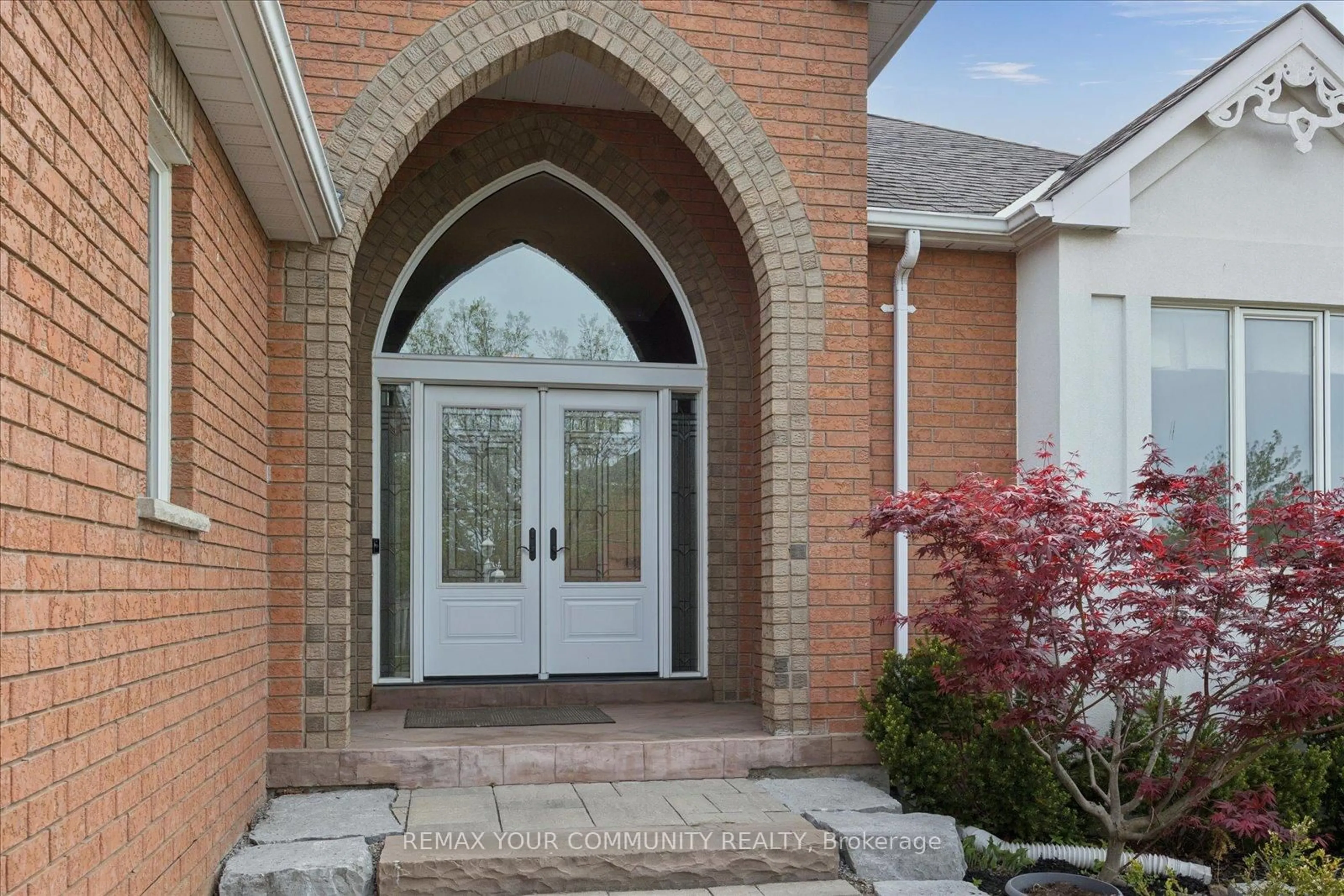 Unknown for 8 Jacob Way, Whitchurch-Stouffville Ontario L4A 1L1