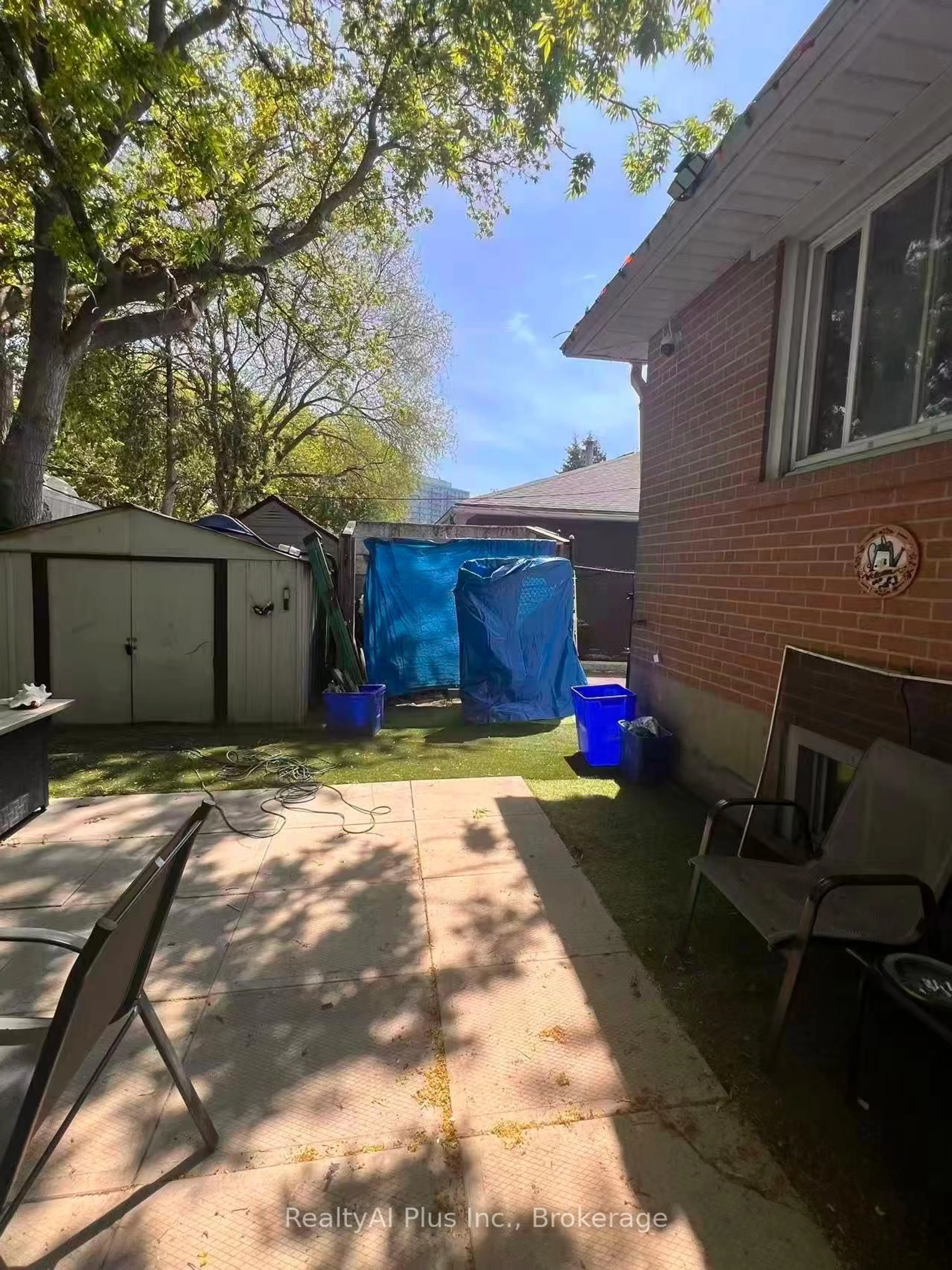 Unknown for 52 Walter Ave, Newmarket Ontario L3Y 2T3
