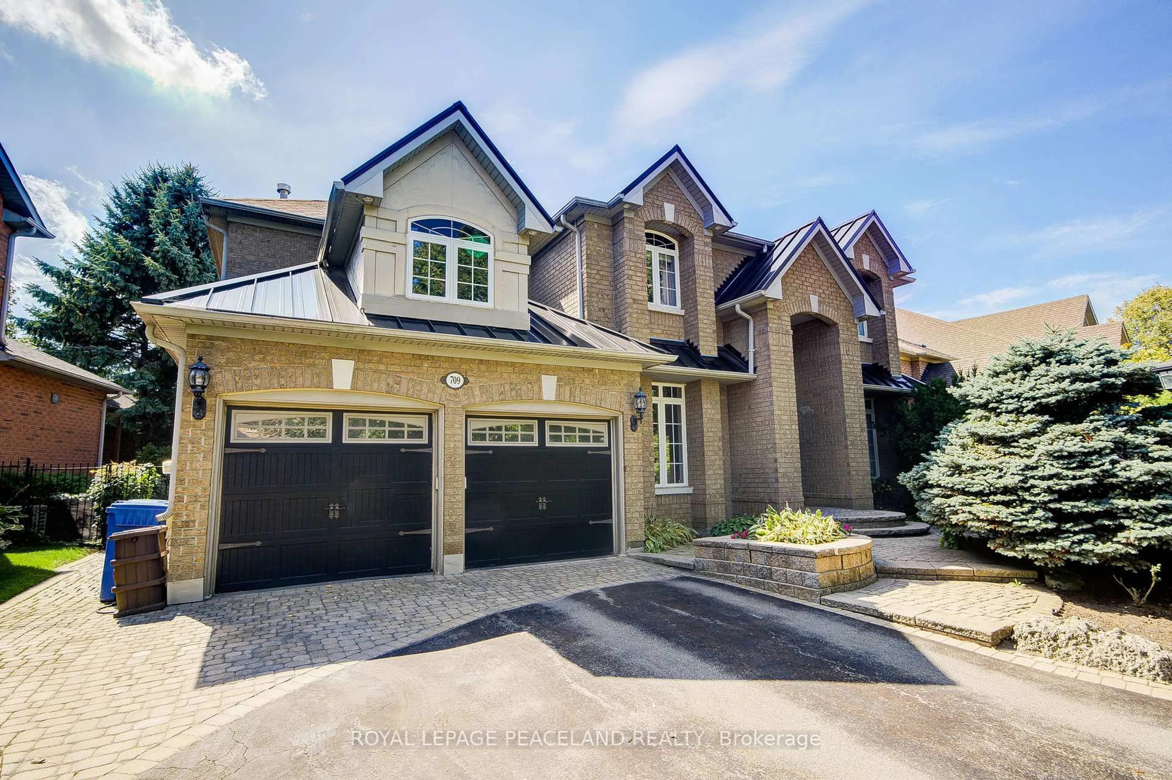 Home with brick exterior material, street for 709 Highland Blade Rd, Newmarket Ontario L3X 1P3