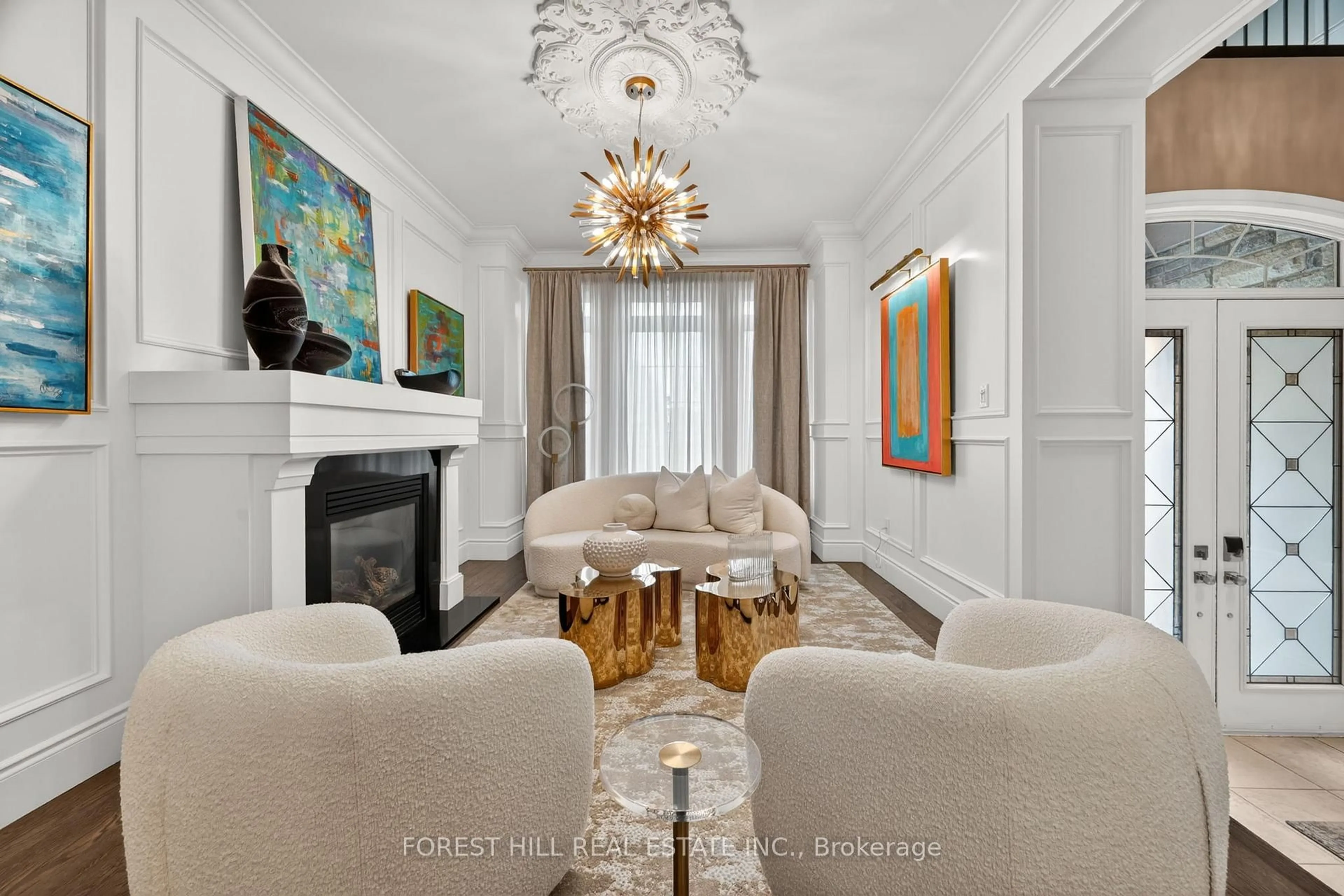 Living room with furniture, unknown for 111 Vines Pl, Aurora Ontario L4G 0R7