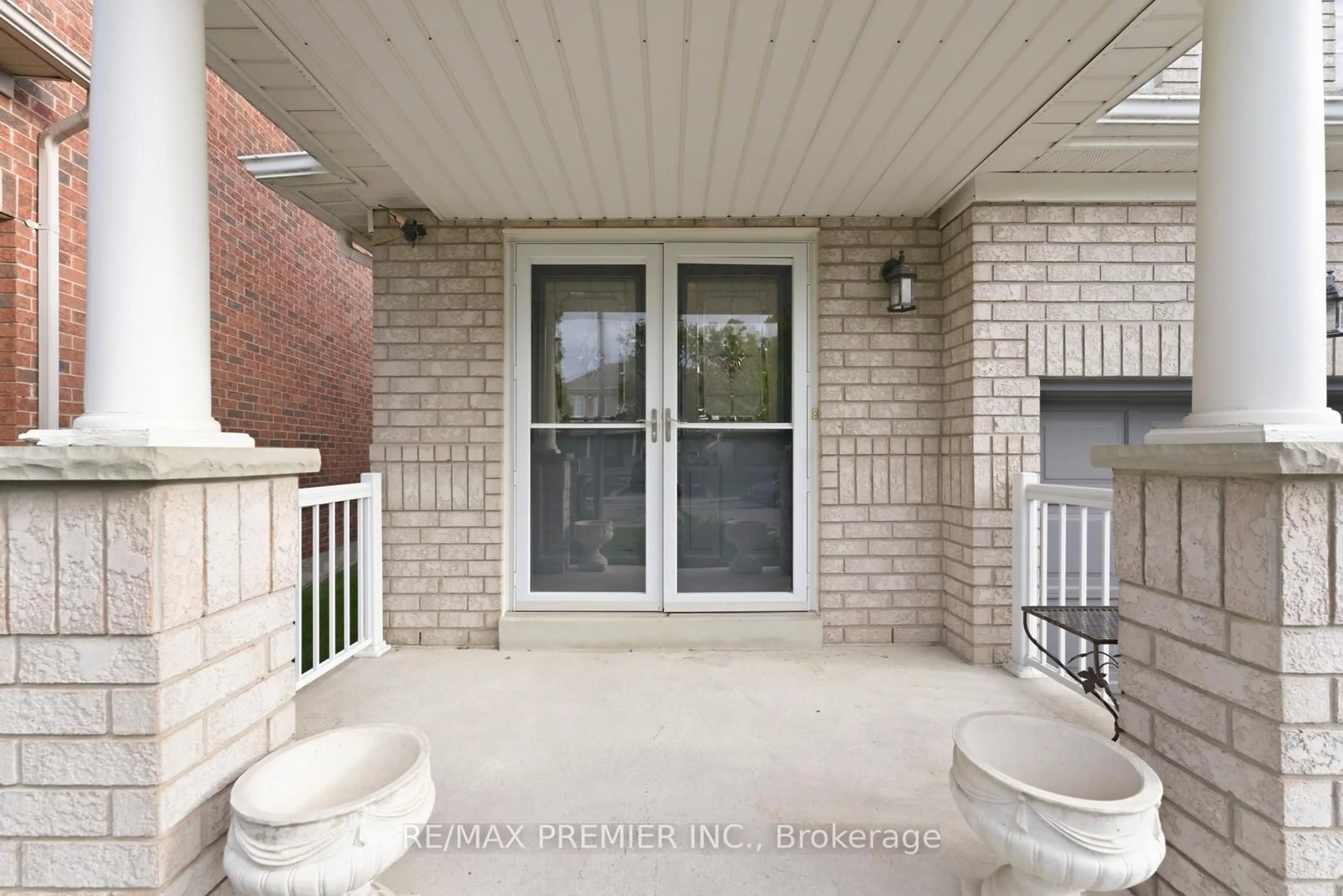 Unknown for 73 Mondavi Rd, Vaughan Ontario L4H 1L8