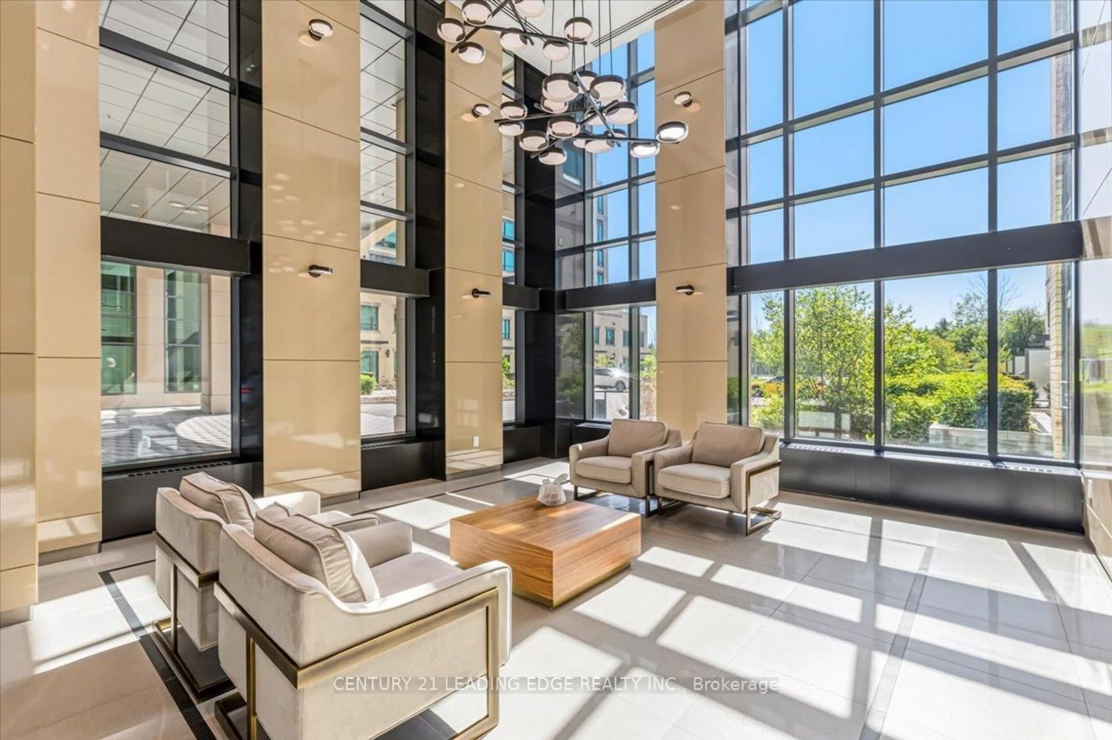 Indoor foyer for 11782 Ninth Line #415, Whitchurch-Stouffville Ontario L4A 5E9