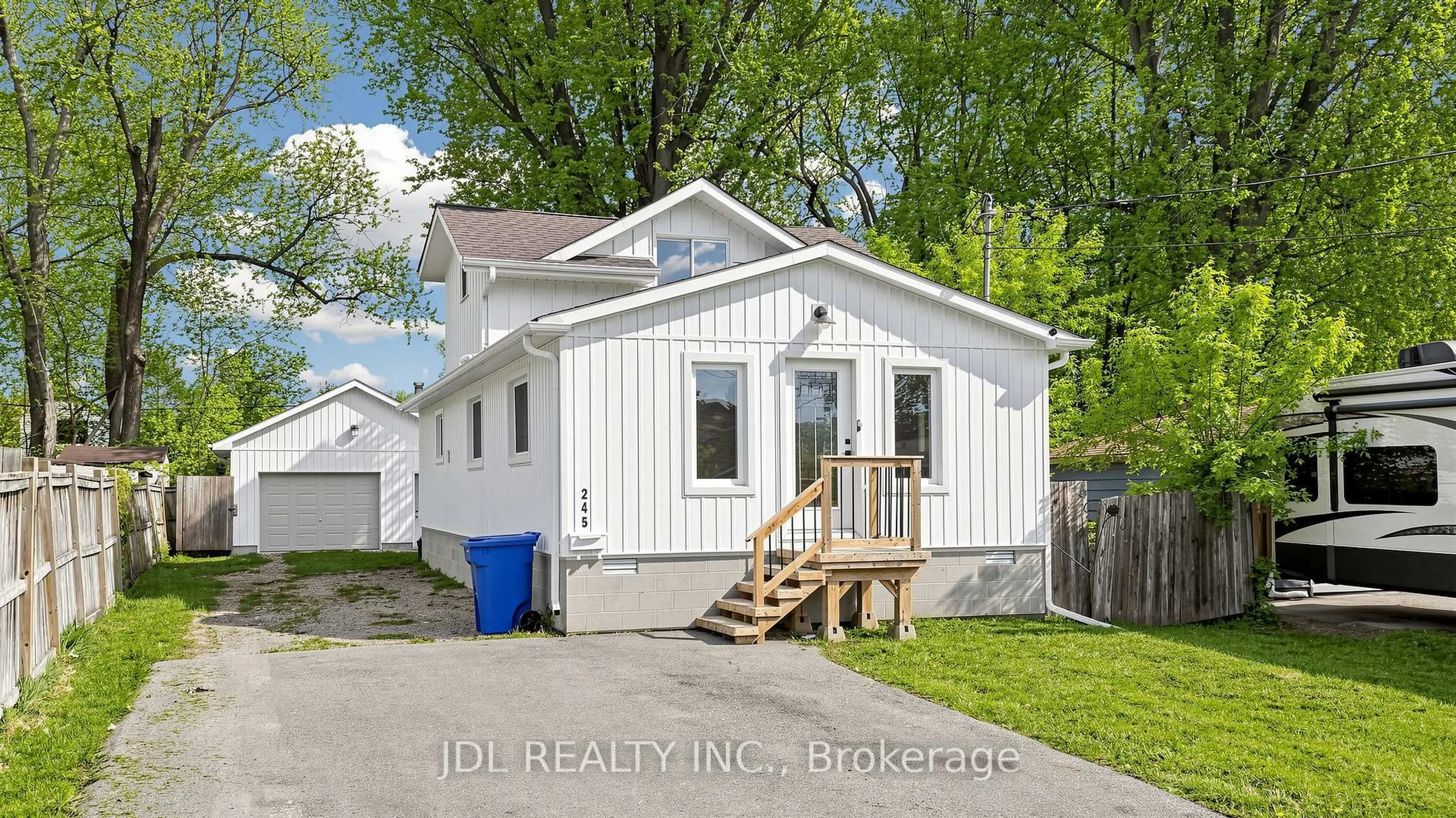 Home with vinyl exterior material, street for 245 Royal Rd, Georgina Ontario L4P 2T9