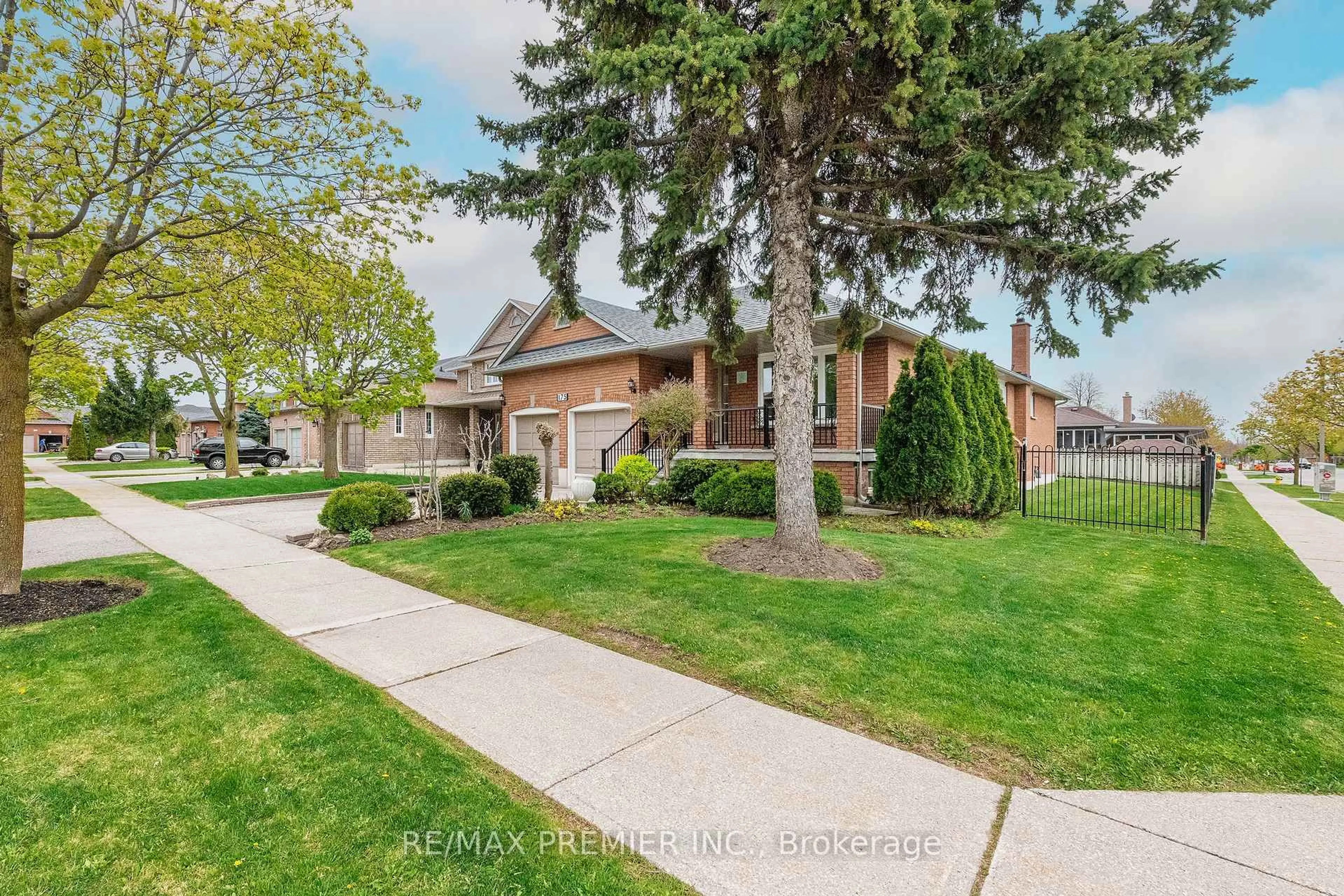 Unknown for 175 Medallion Blvd, Vaughan Ontario L4L 8R7
