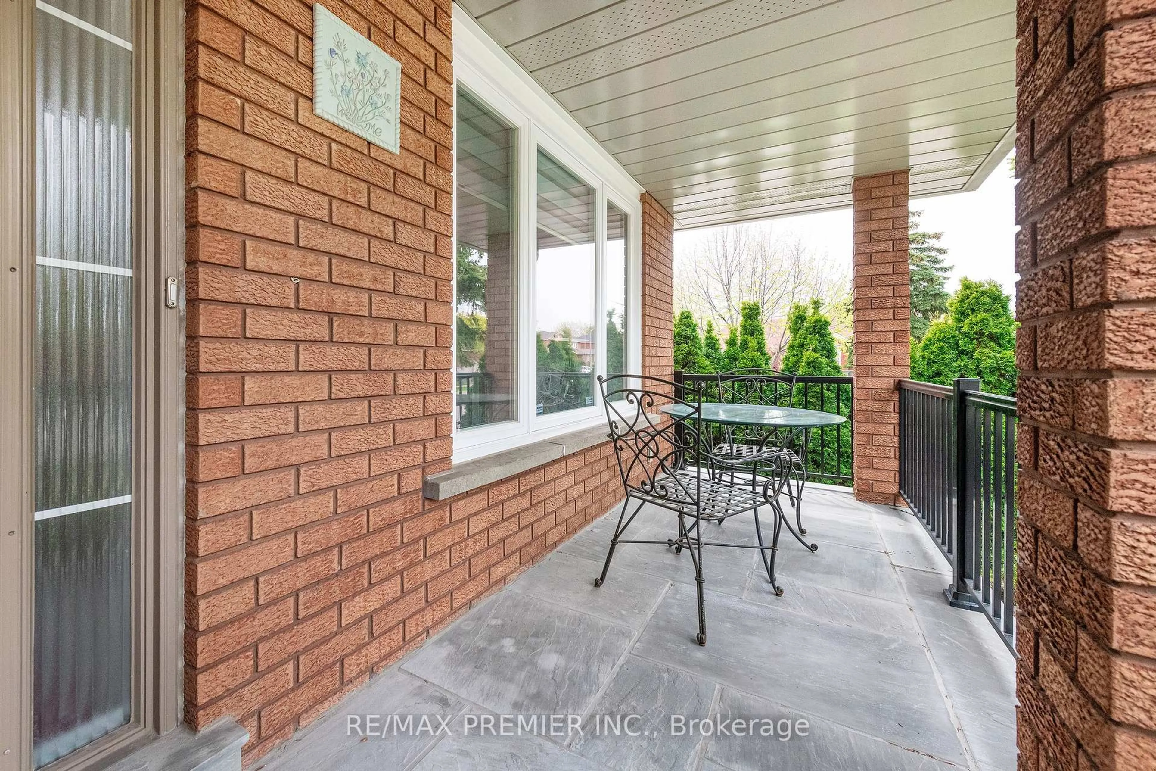 Patio, street for 175 Medallion Blvd, Vaughan Ontario L4L 8R7