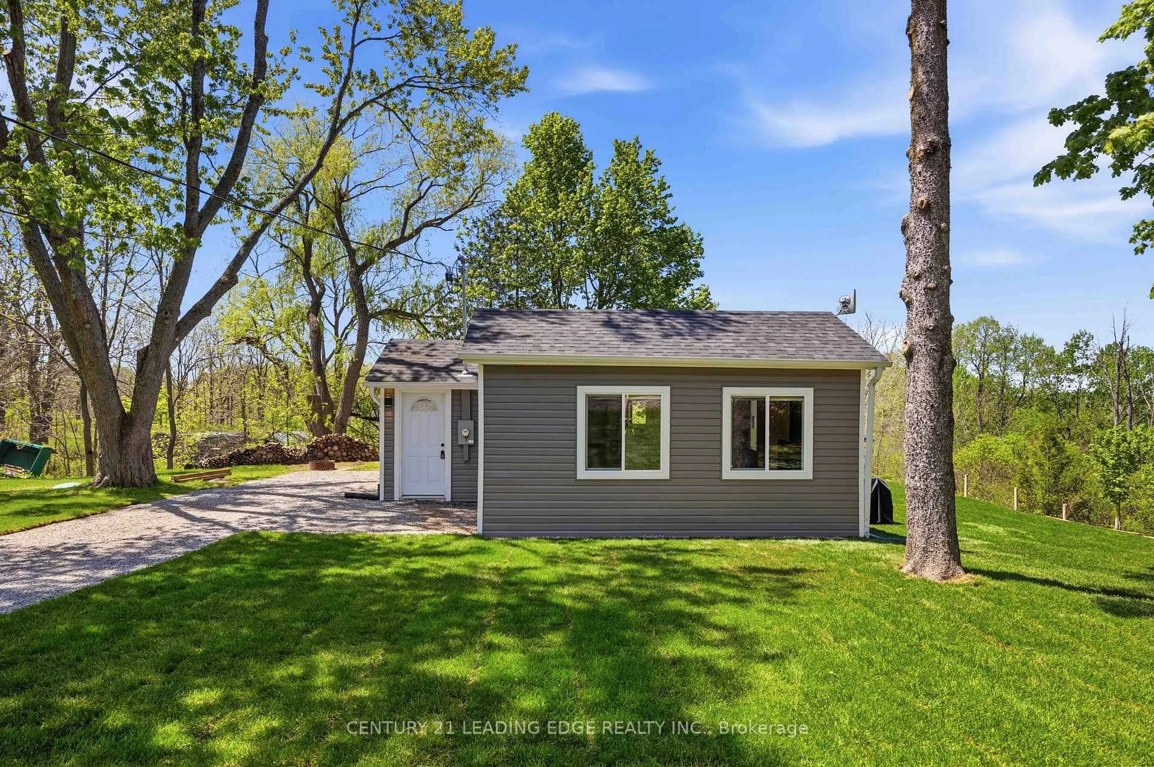 Home with vinyl exterior material, unknown for 13300 Concession Rd 4, Uxbridge Ontario L0E 1T0