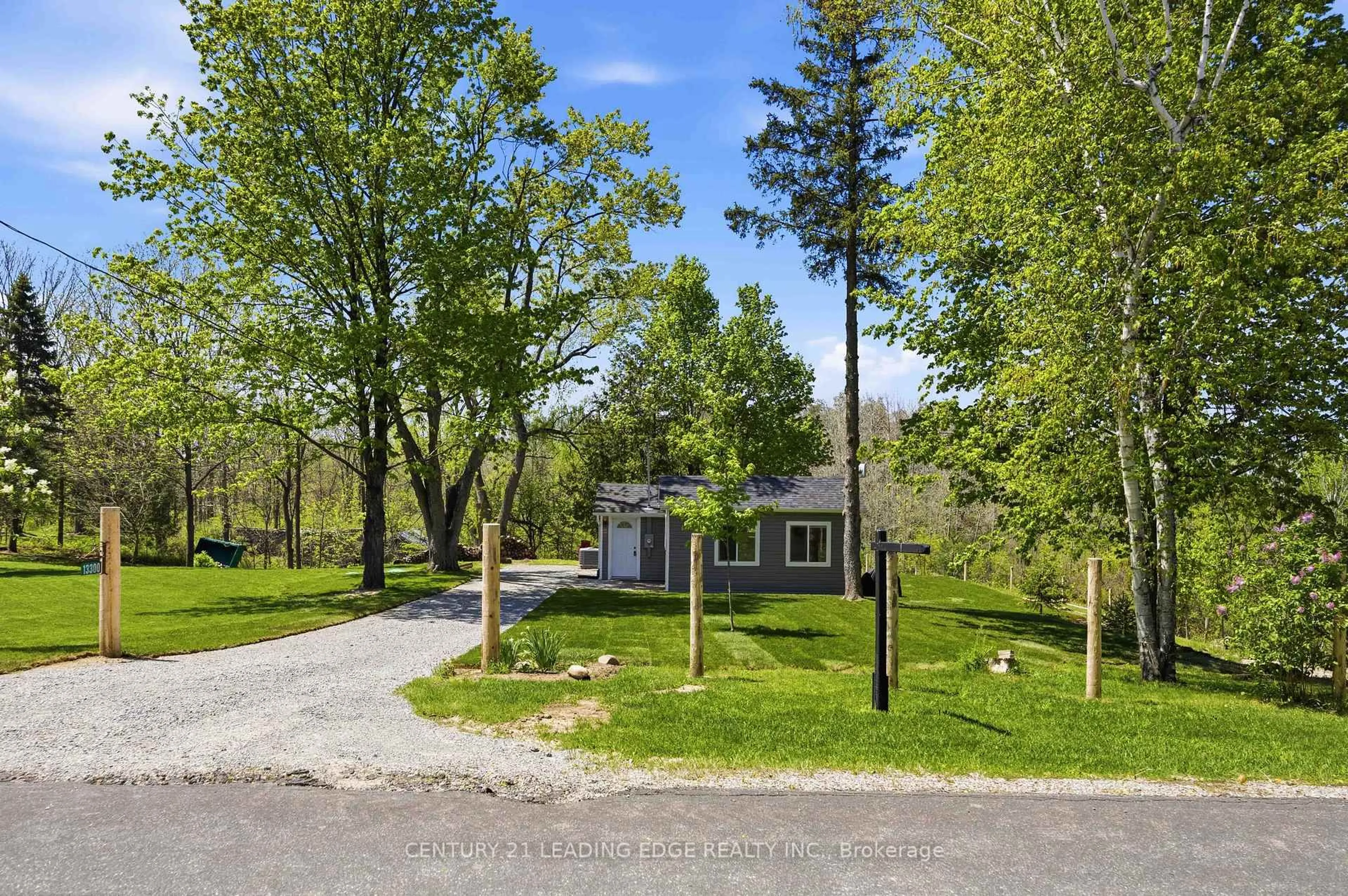 A pic from outside/outdoor area/front of a property/back of a property/a pic from drone, unknown for 13300 Concession Rd 4, Uxbridge Ontario L0E 1T0