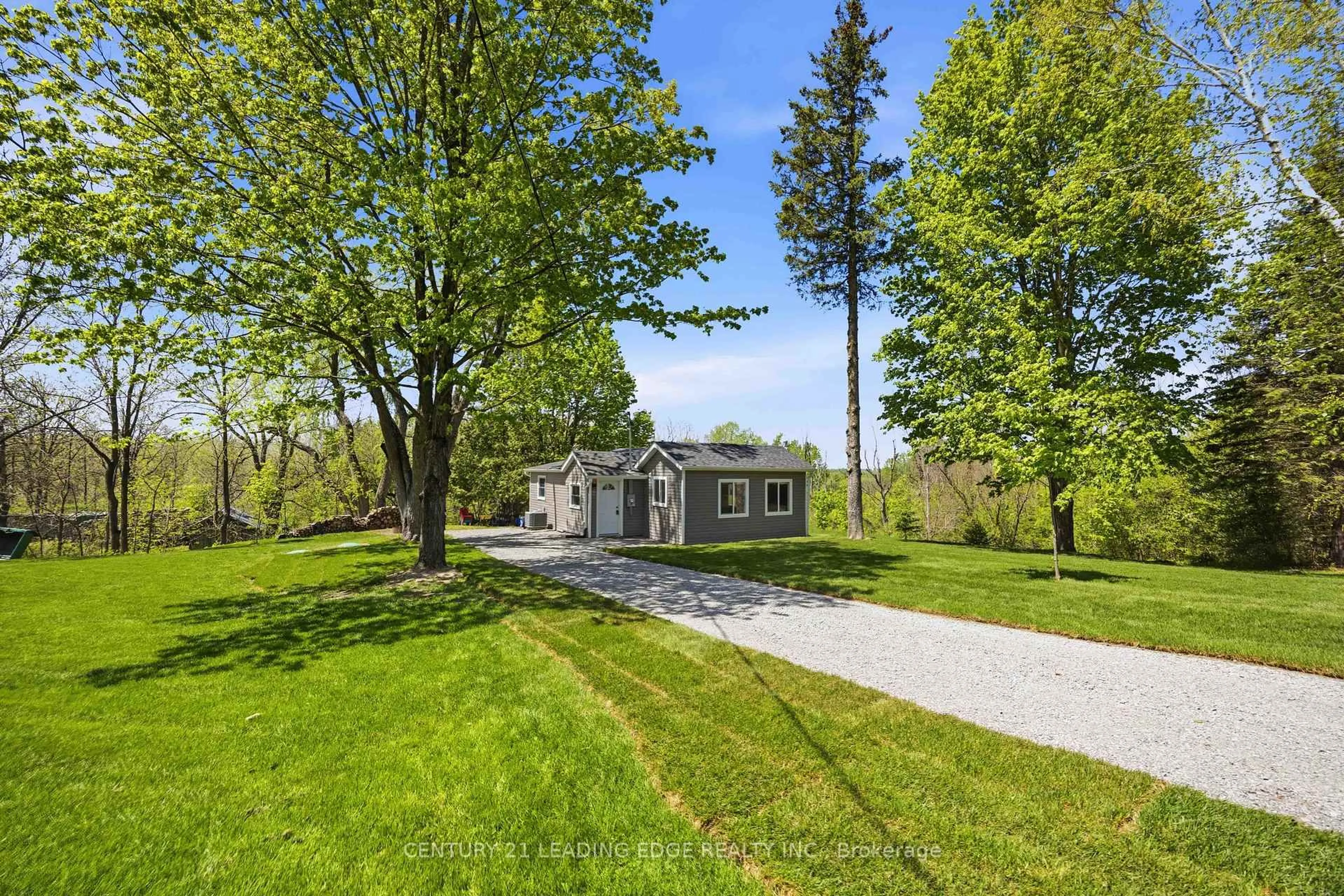A pic from outside/outdoor area/front of a property/back of a property/a pic from drone, unknown for 13300 Concession Rd 4, Uxbridge Ontario L0E 1T0