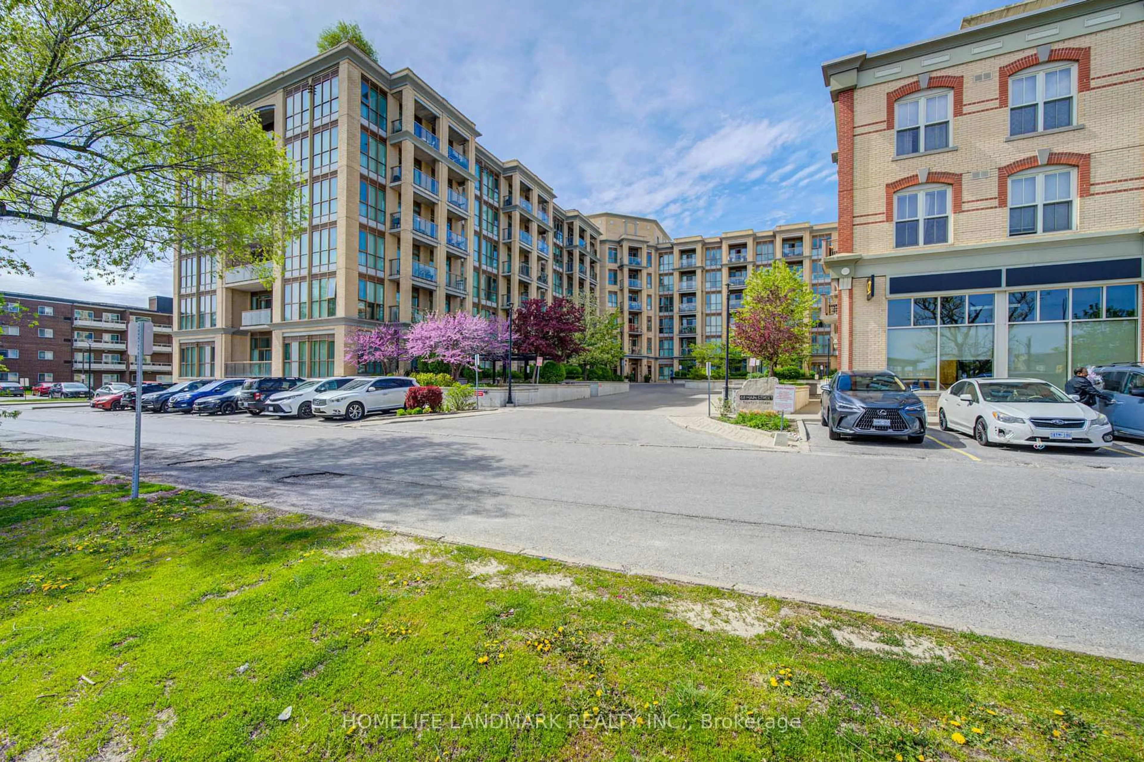 A pic from outside/outdoor area/front of a property/back of a property/a pic from drone, street for 68 Main St #618, Markham Ontario L3P 0N5