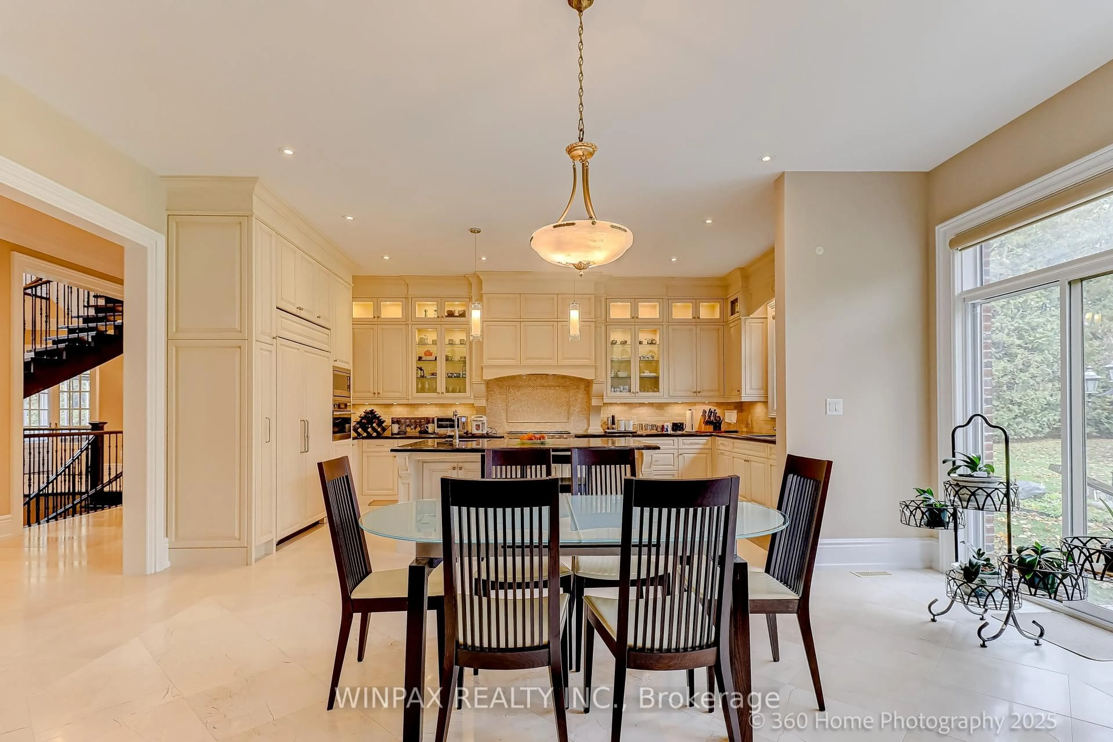 Open concept kitchen, ceramic/tile floor for 26 Blencathra Hill, Markham Ontario L6C 1G2