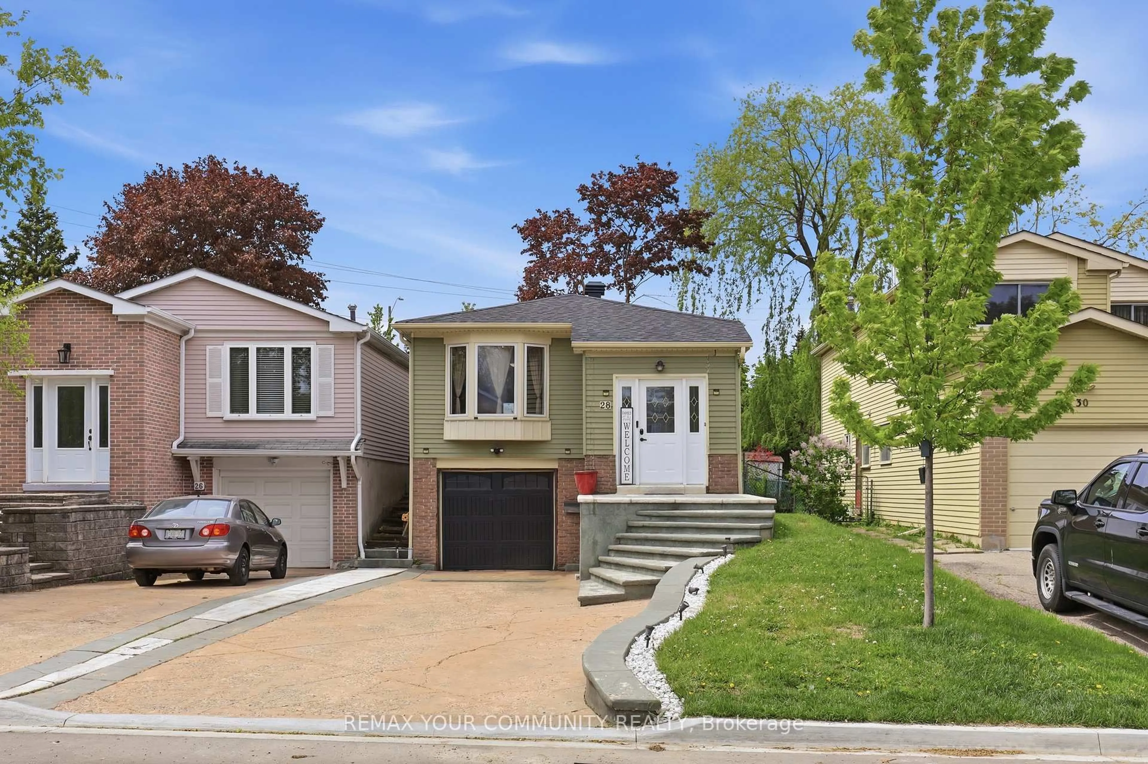 Unknown for 28 Snowshoe Cres, Markham Ontario L3T 4M6