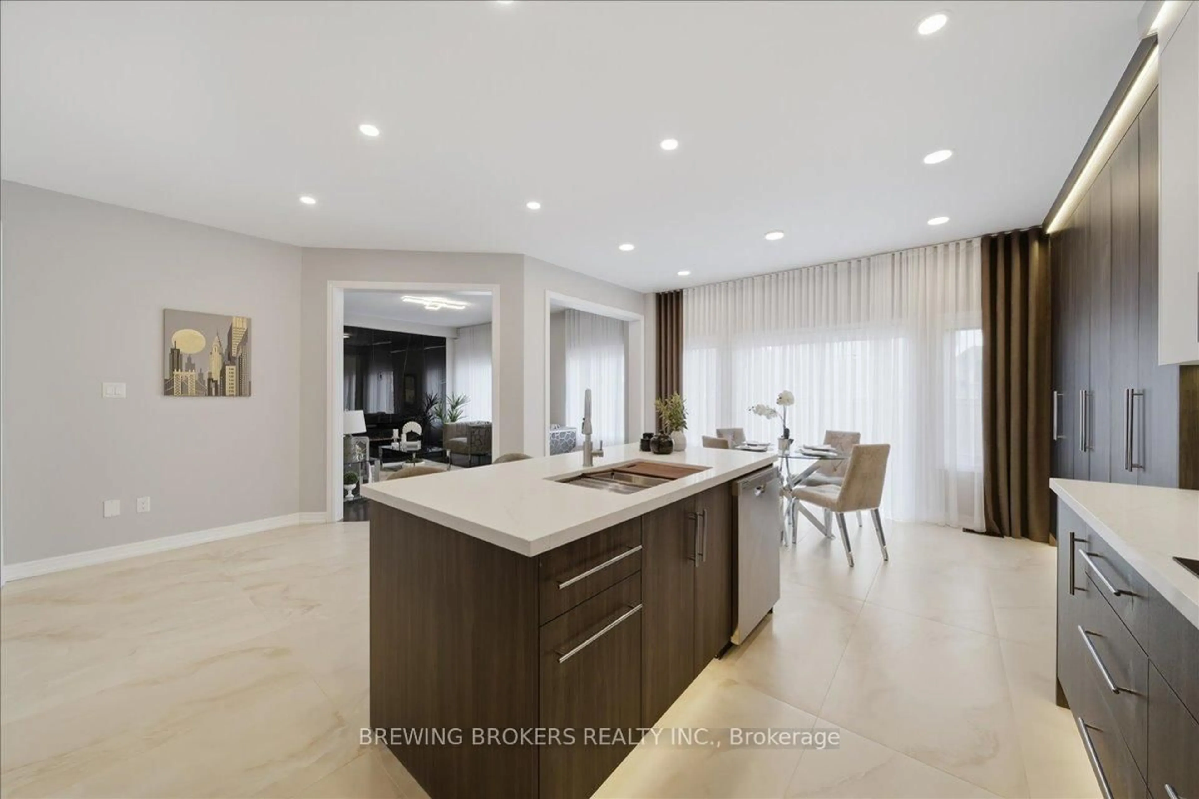 Open concept kitchen, ceramic/tile floor for 977 Larter St, Innisfil Ontario L9S 0J9