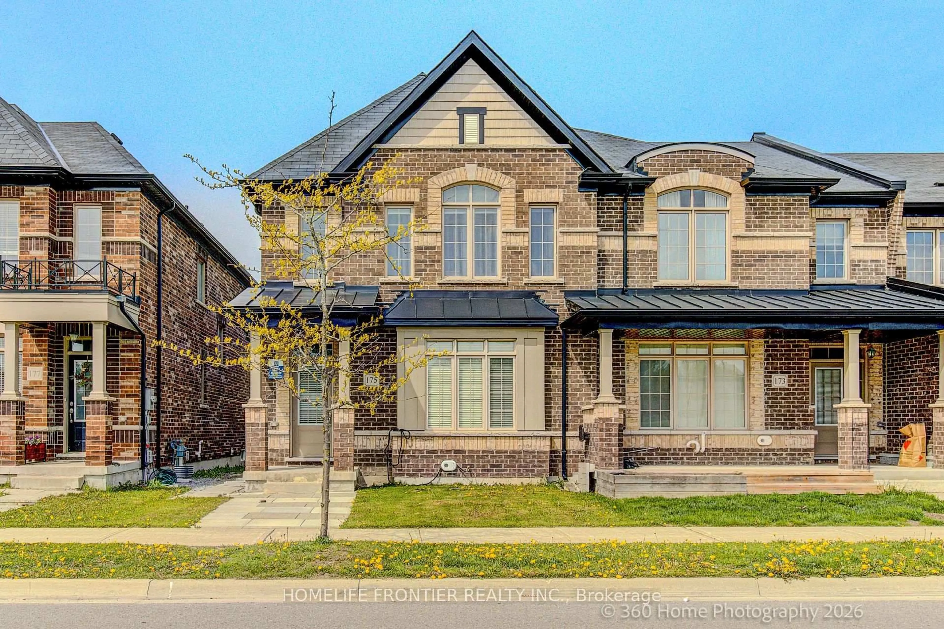 Home with brick exterior material, street for 175 Beechborough Cres, East Gwillimbury Ontario L9N 0P1