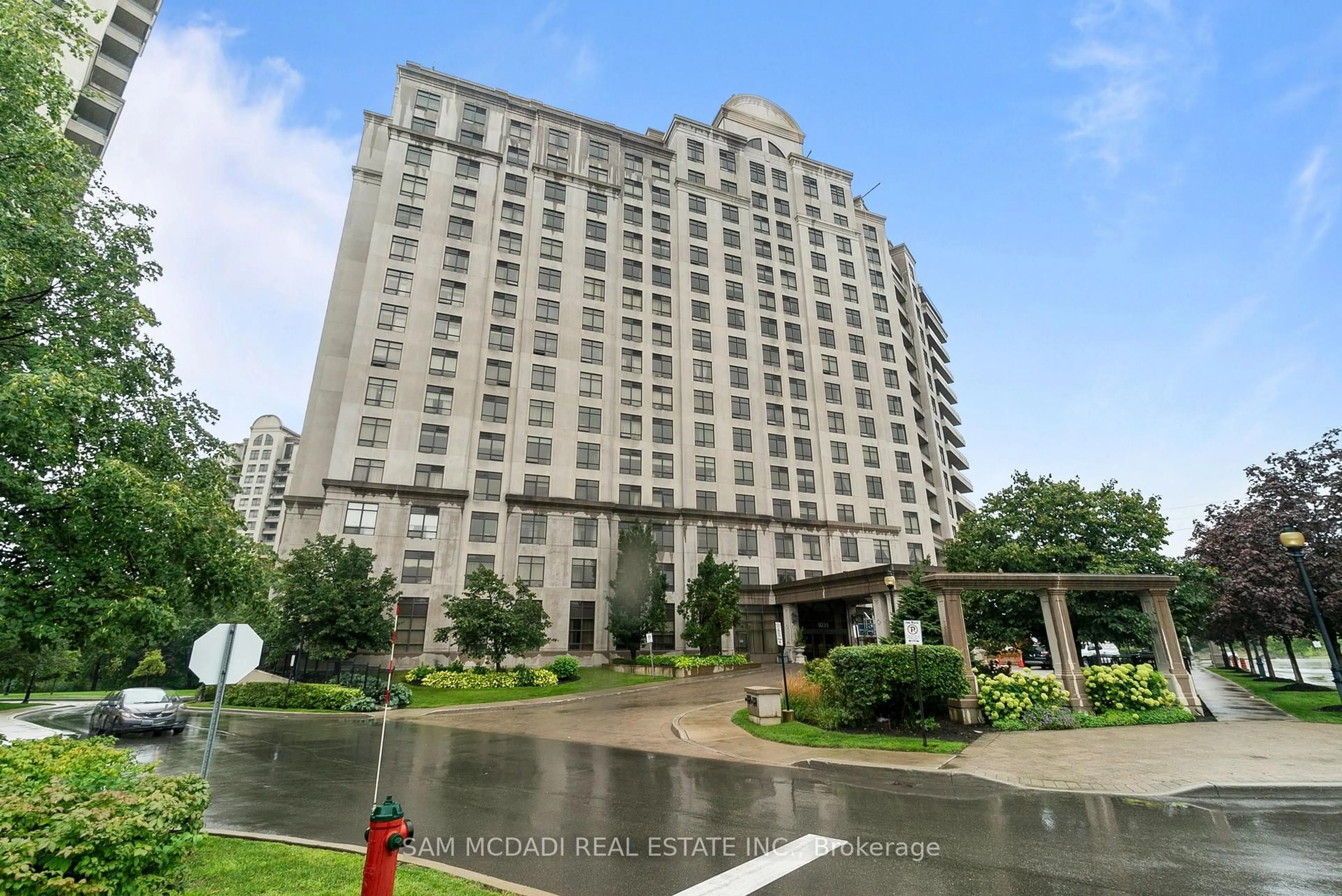 Unknown for 9235 Jane St #1616, Vaughan Ontario L6A 0J8