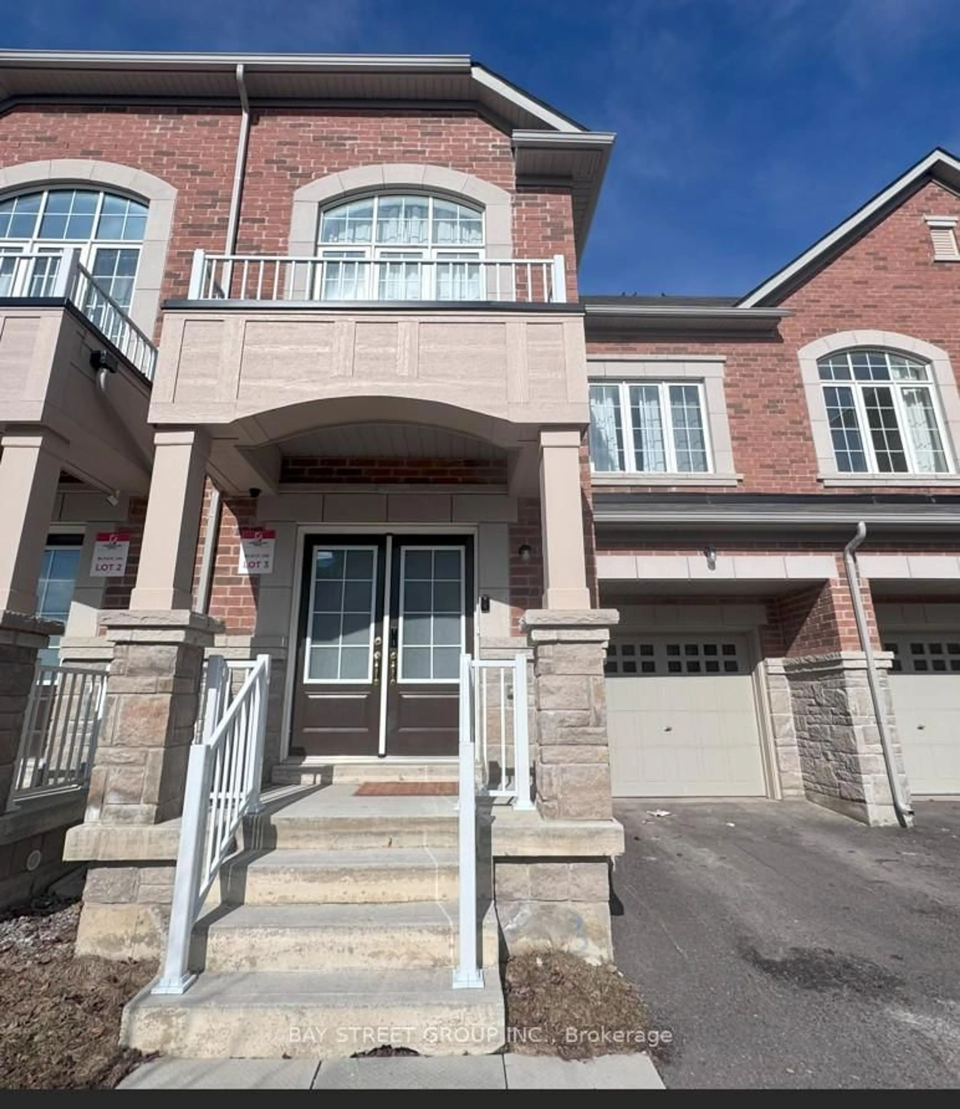 Home with brick exterior material, street for 100 Ness Dr, Richmond Hill Ontario L4S 0K9