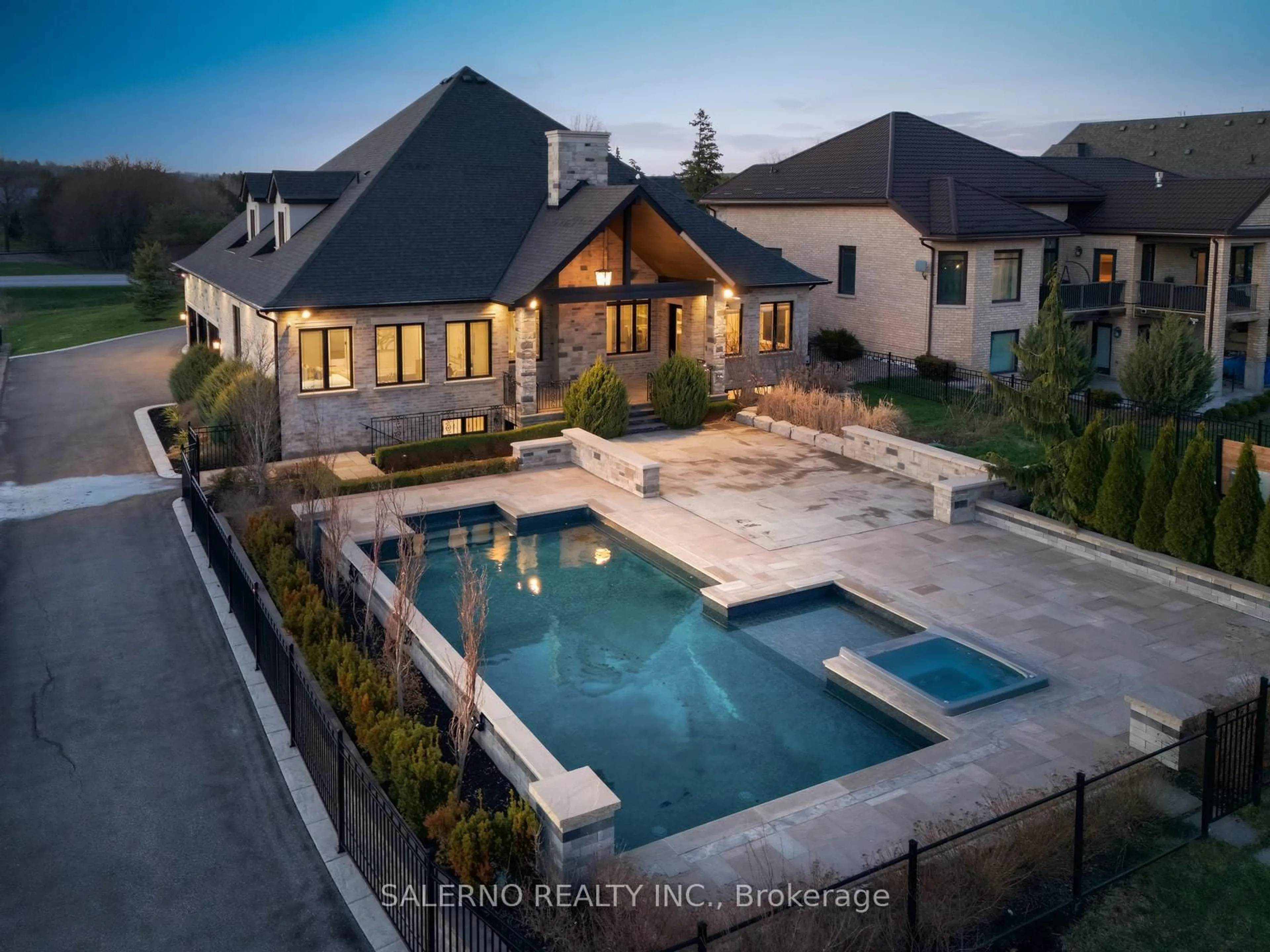 Pool for 1199 Wellington St, King Ontario L7B 1K5