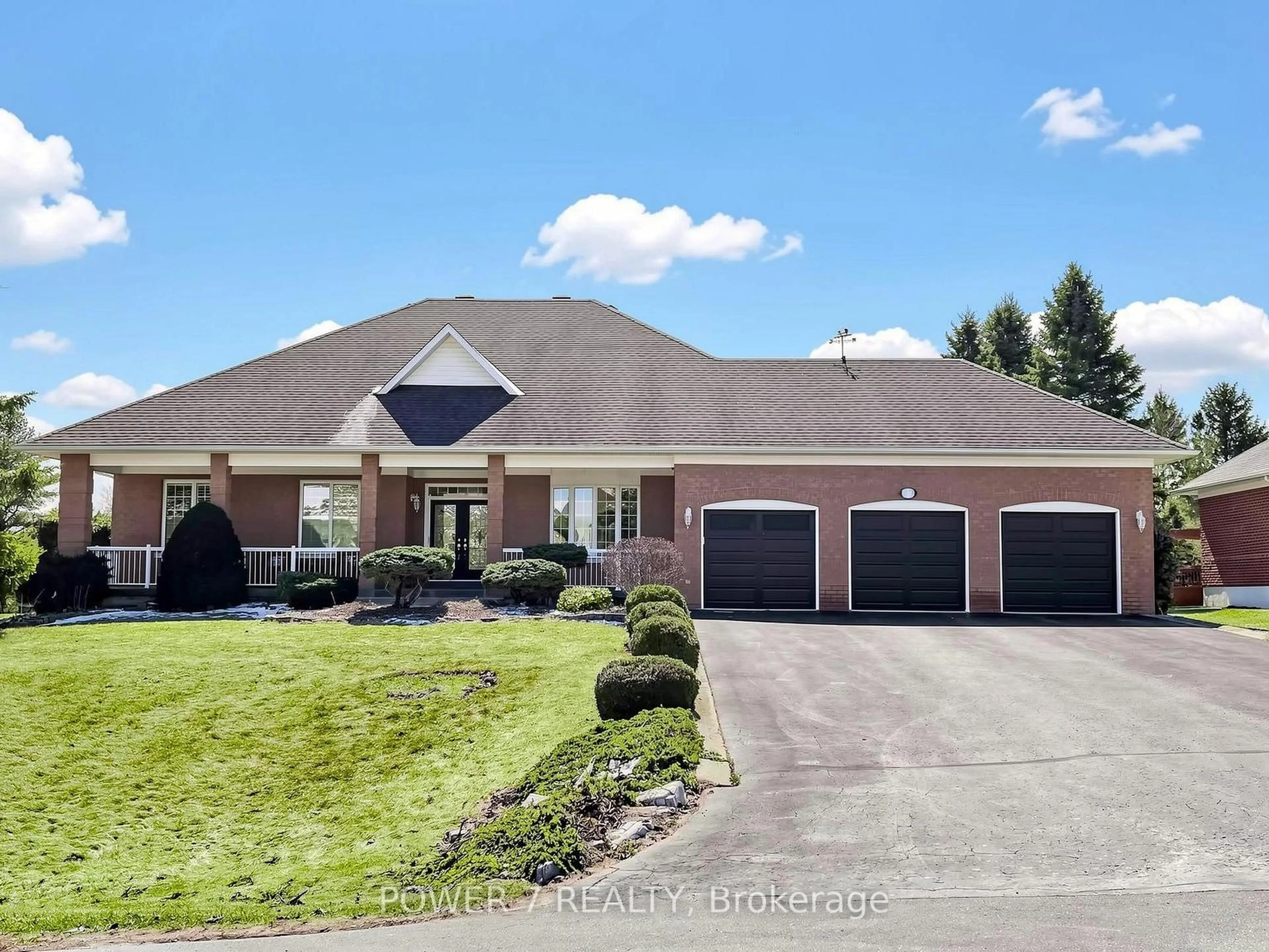 Home with brick exterior material, street for 49 Pettet Rd, Whitchurch-Stouffville Ontario L4A 3J2