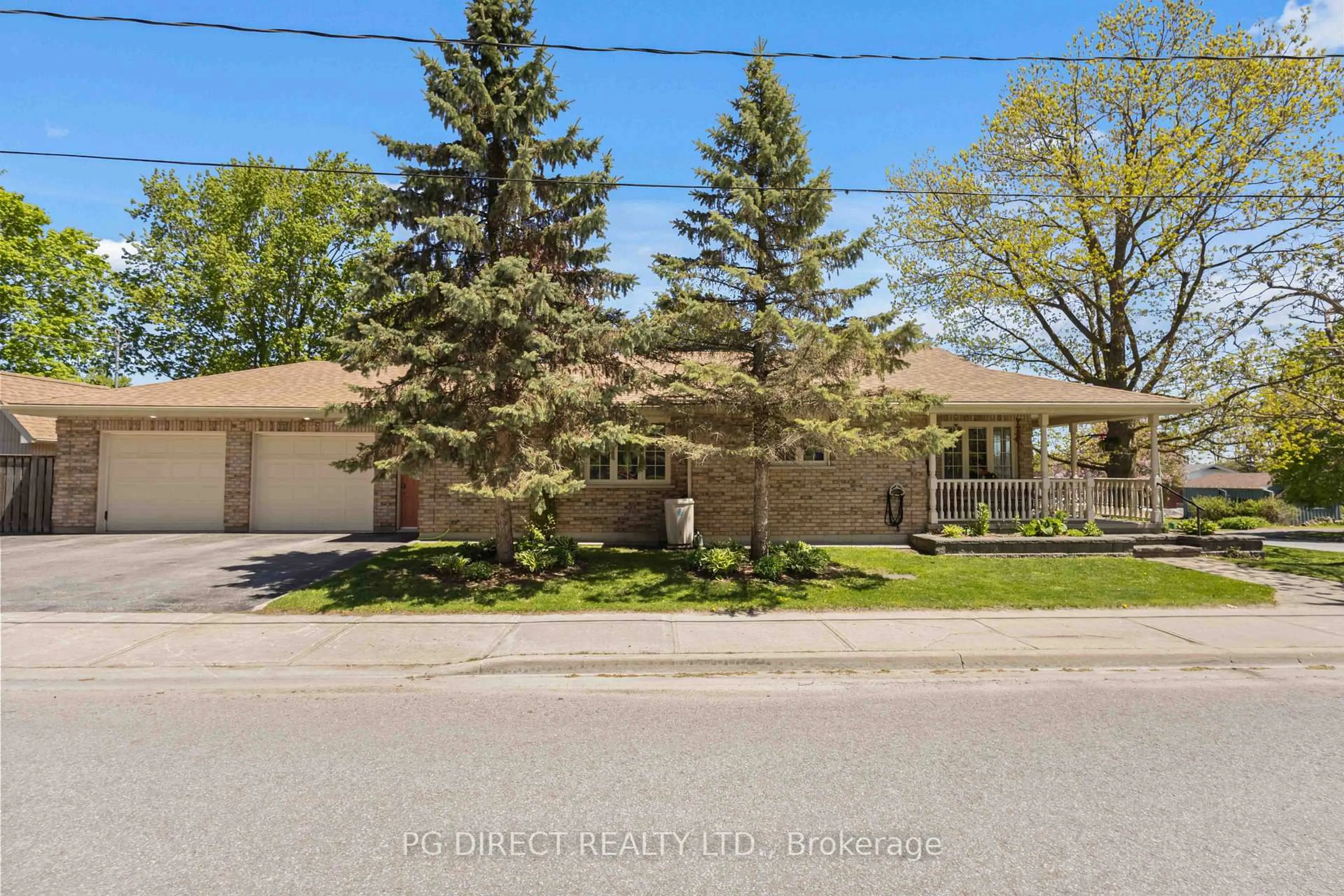 A pic from outside/outdoor area/front of a property/back of a property/a pic from drone, street for 42 Doble St, Brock Ontario L0C 1H0