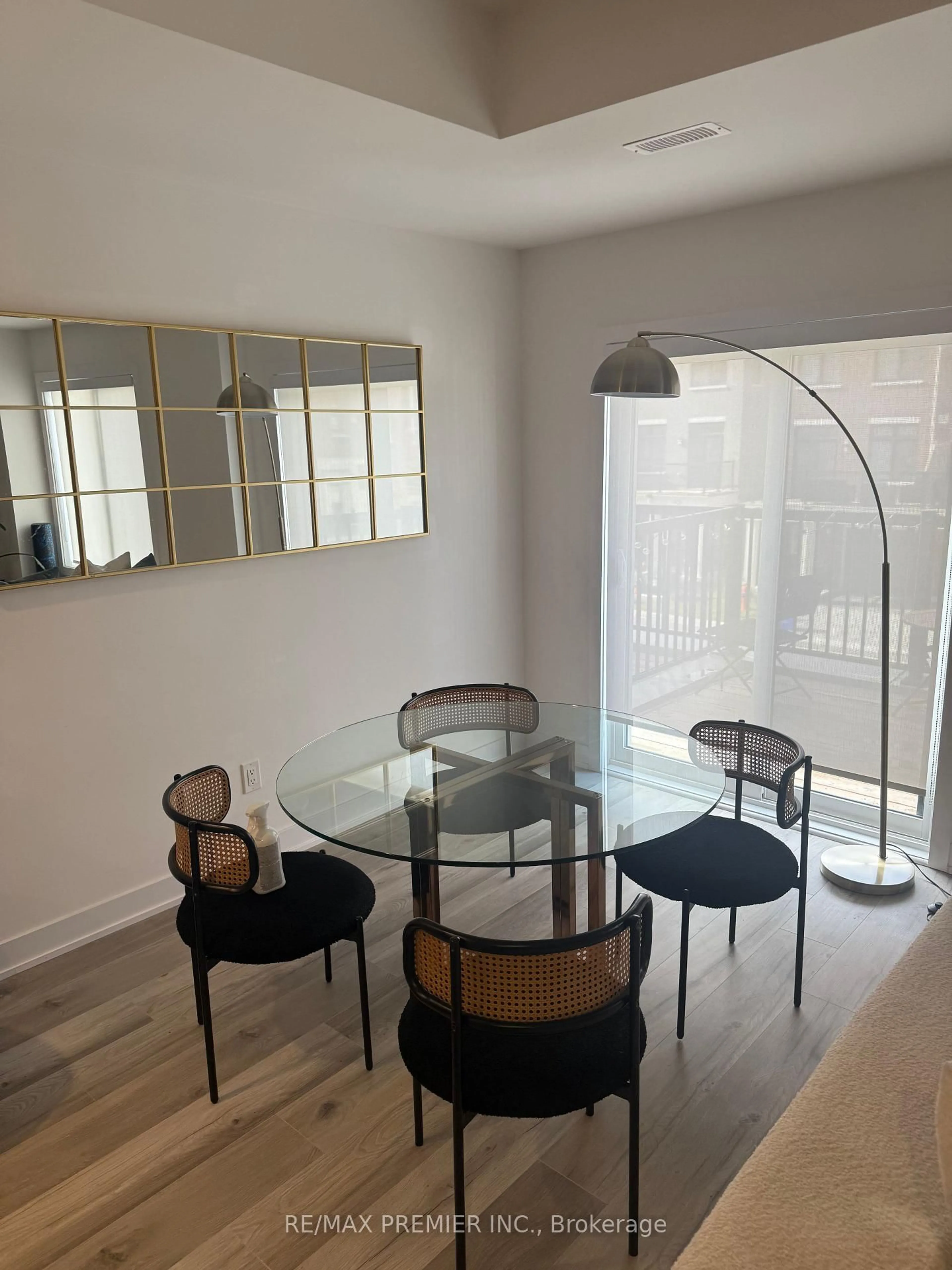 Dining room, unknown for 63 Kenneth Kirby Lane, Whitchurch-Stouffville Ontario L4A 4W8