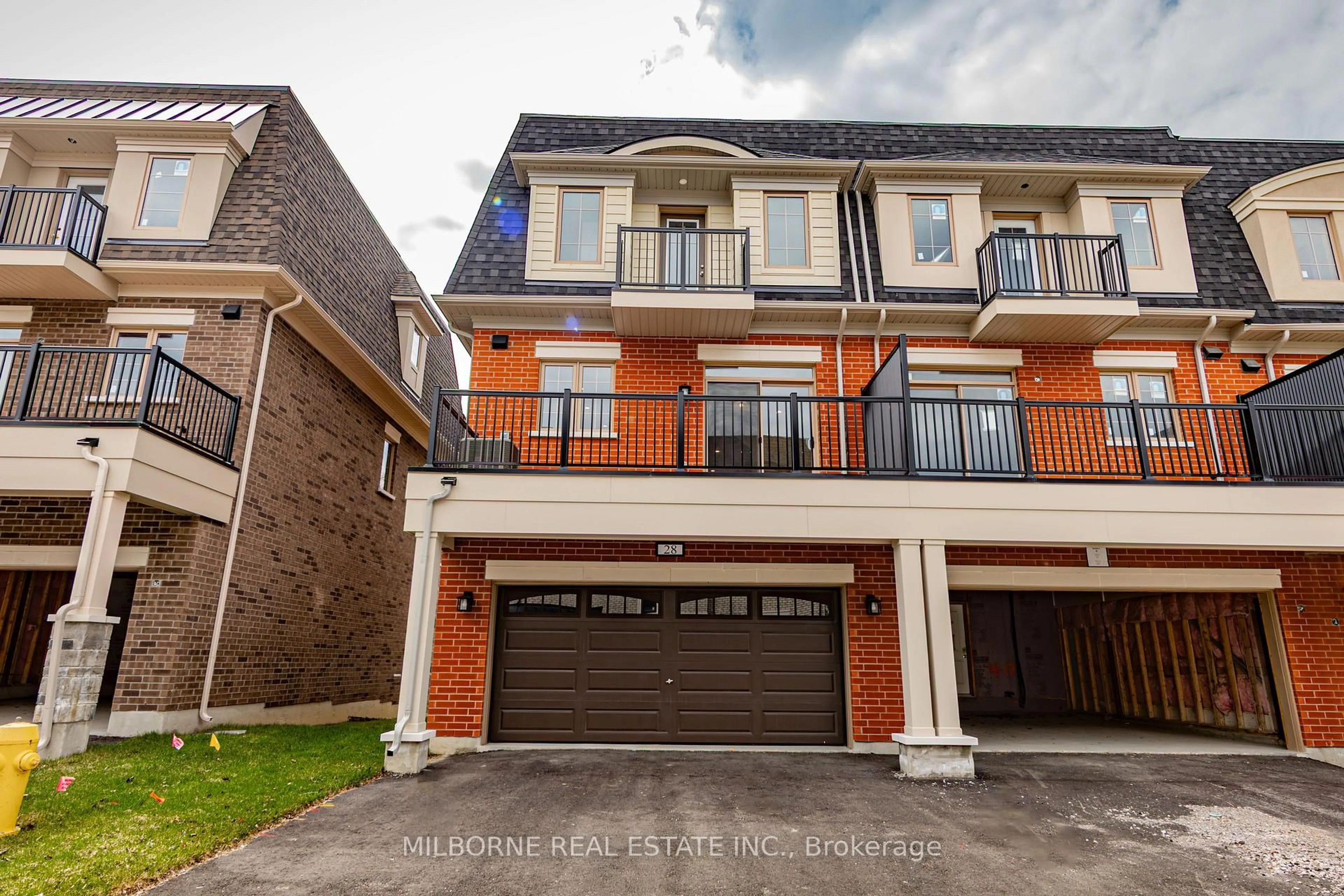 Home with brick exterior material, street for 28 Fred Beaton Pl, King Ontario L7B 1G2