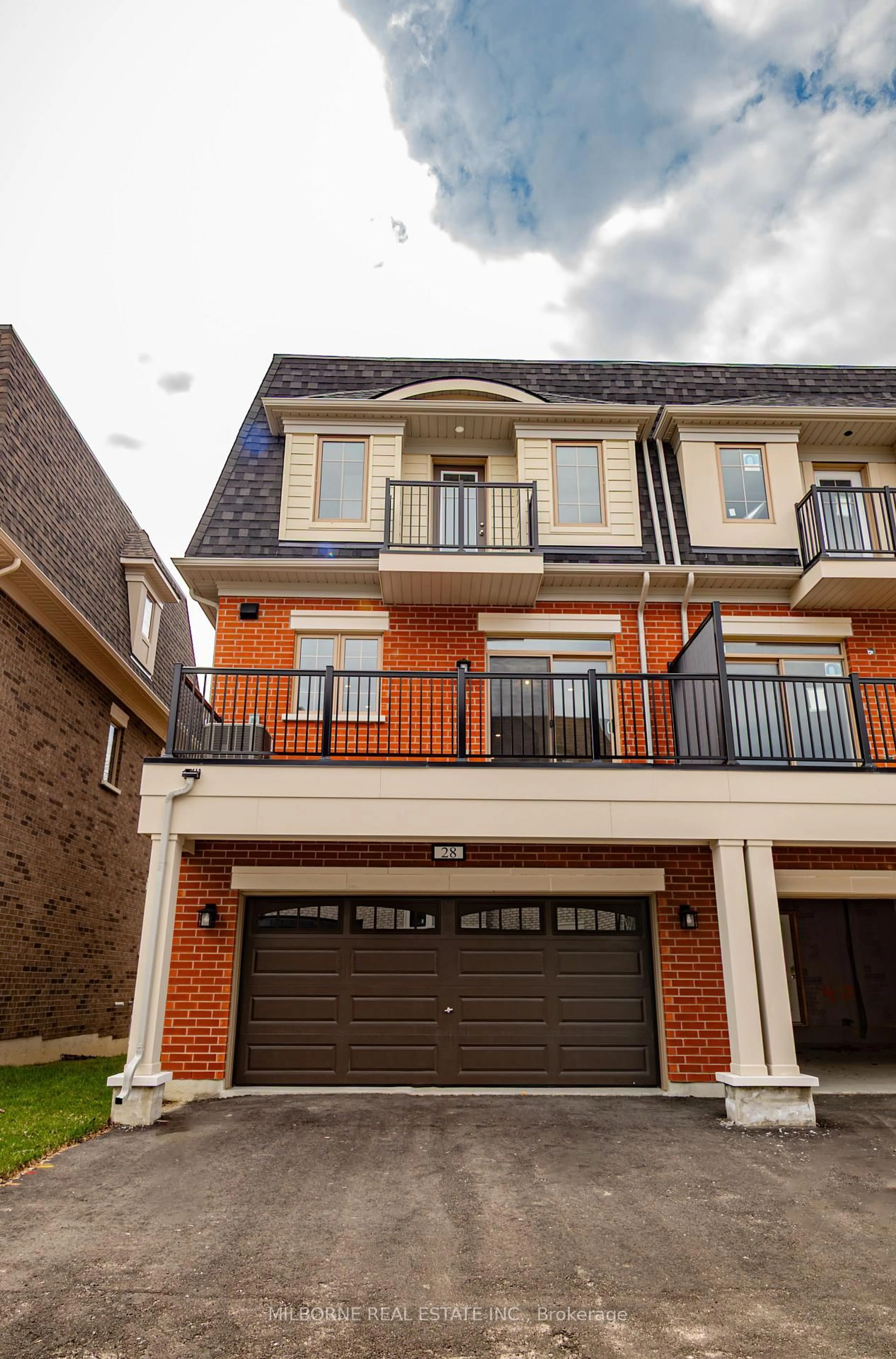 Home with brick exterior material, street for 28 Fred Beaton Pl, King Ontario L7B 1G2