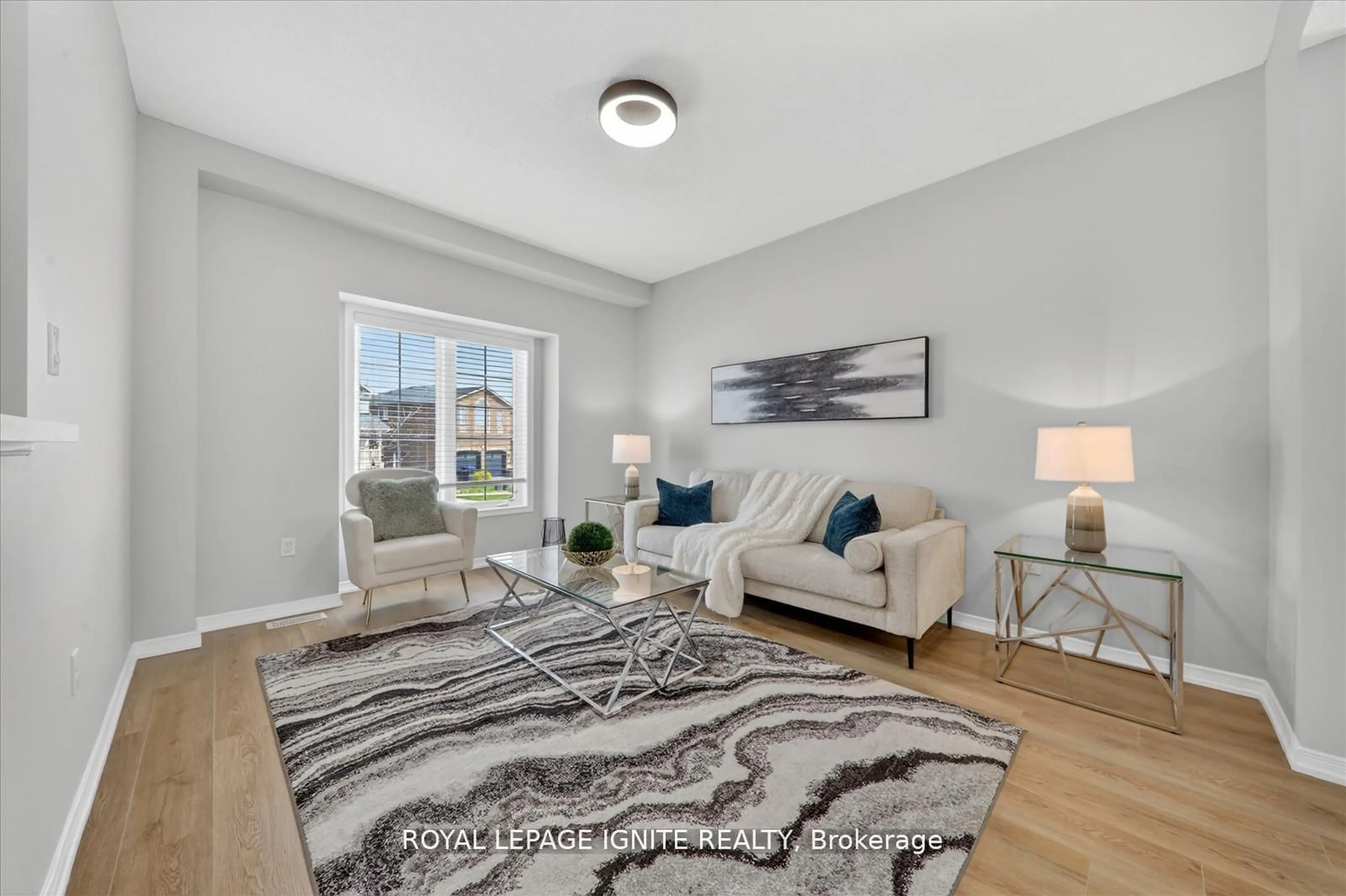 Living room with furniture, unknown for 1447 Bassingthwaite Crt, Innisfil Ontario L9S 0E1
