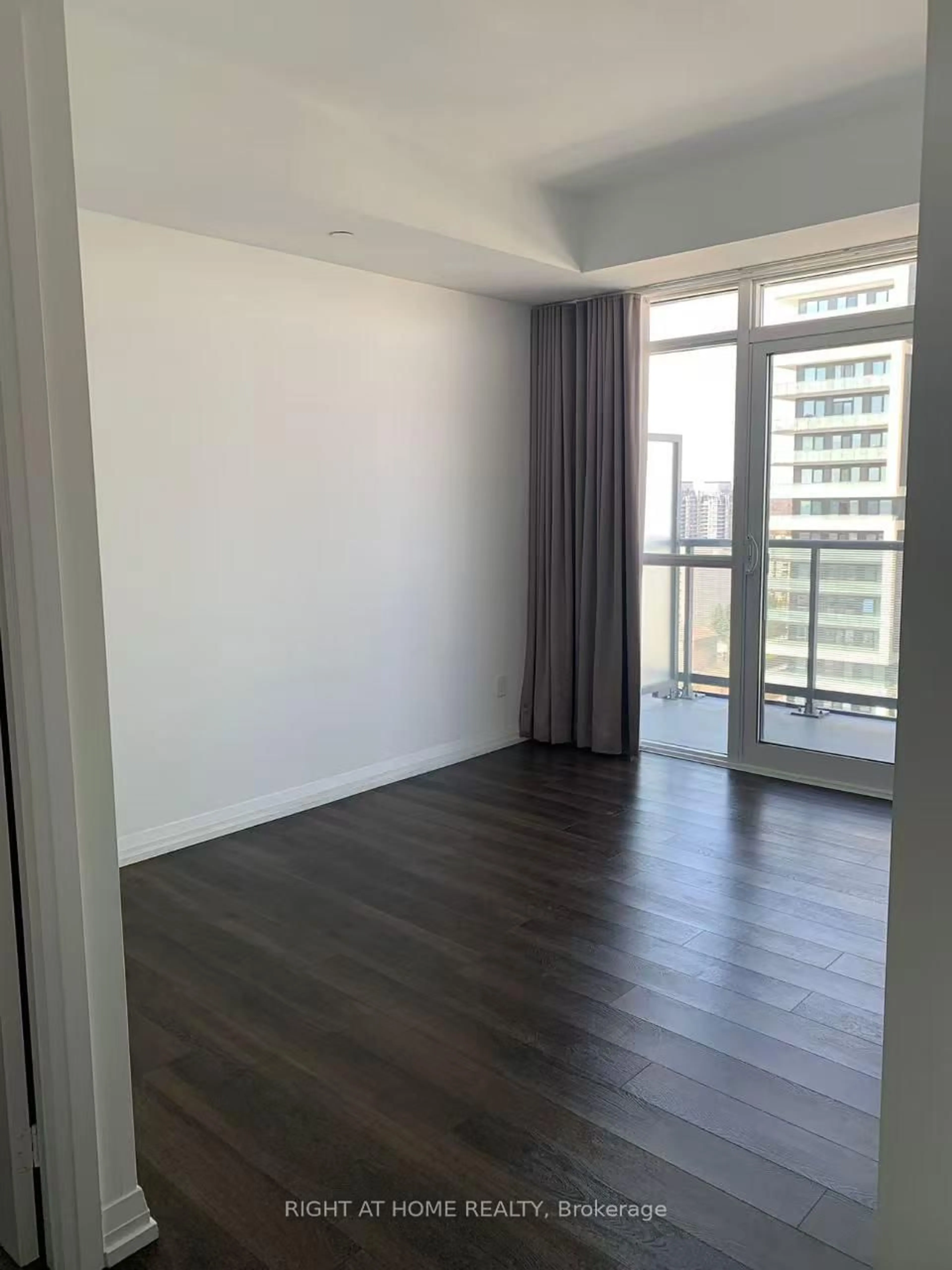A pic of a room for 65 Oneida Cres #1710, Richmond Hill Ontario L4B 0A1
