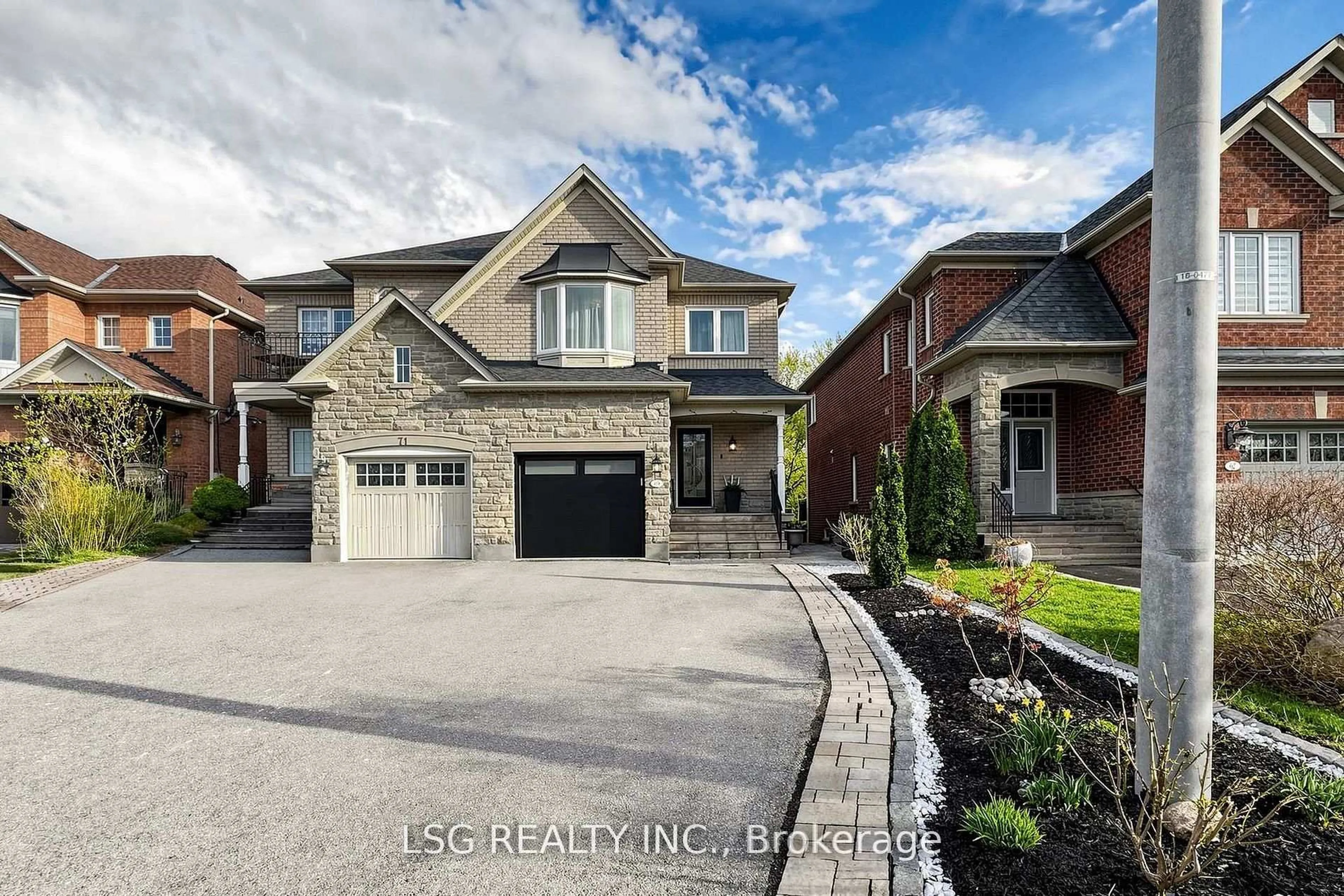 Home with brick exterior material, street for 69 Gamble Glen Cres, Richmond Hill Ontario L4S 2T3