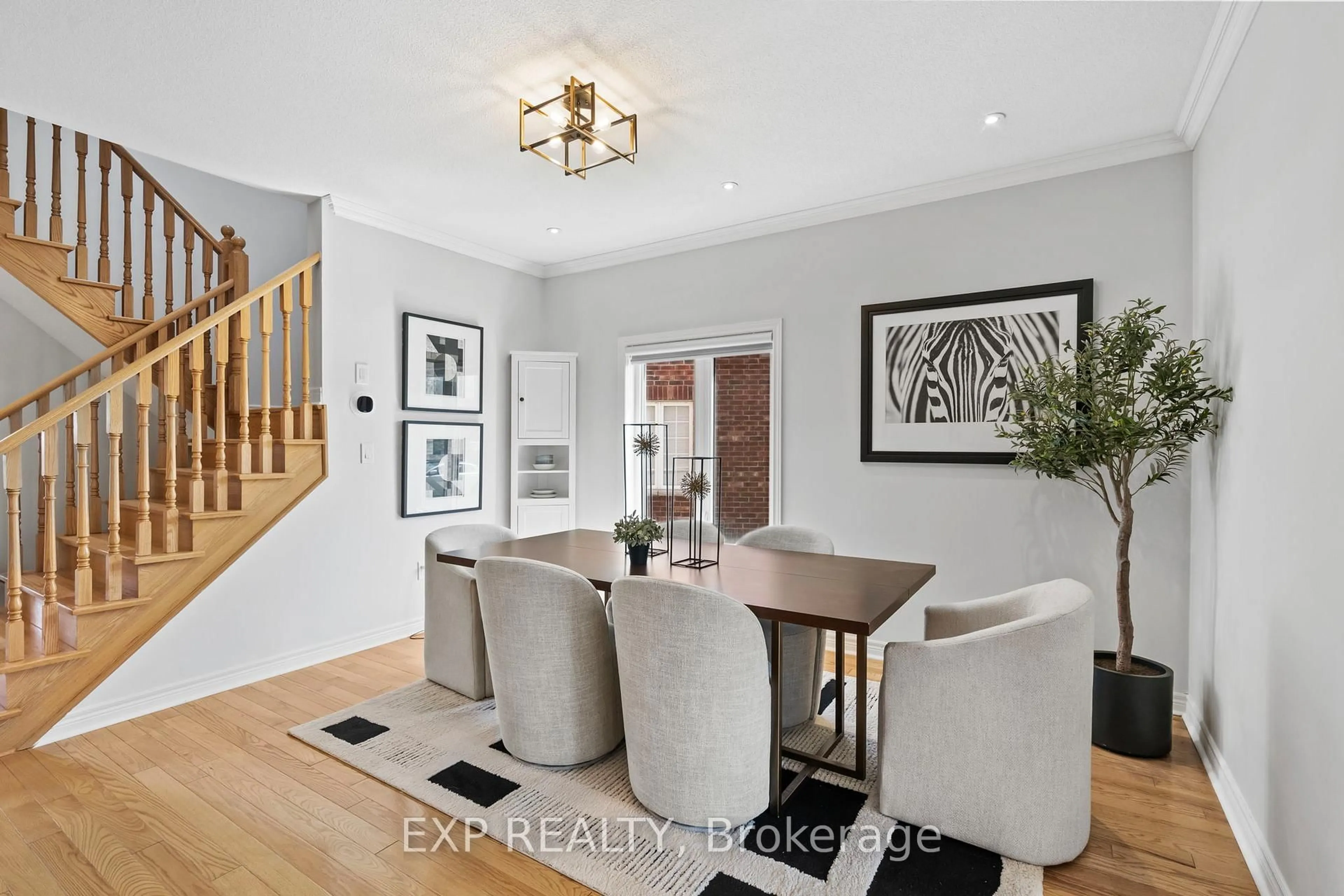 Dining room, unknown for 131 Greenwood Rd, Whitchurch-Stouffville Ontario L4A 4N7