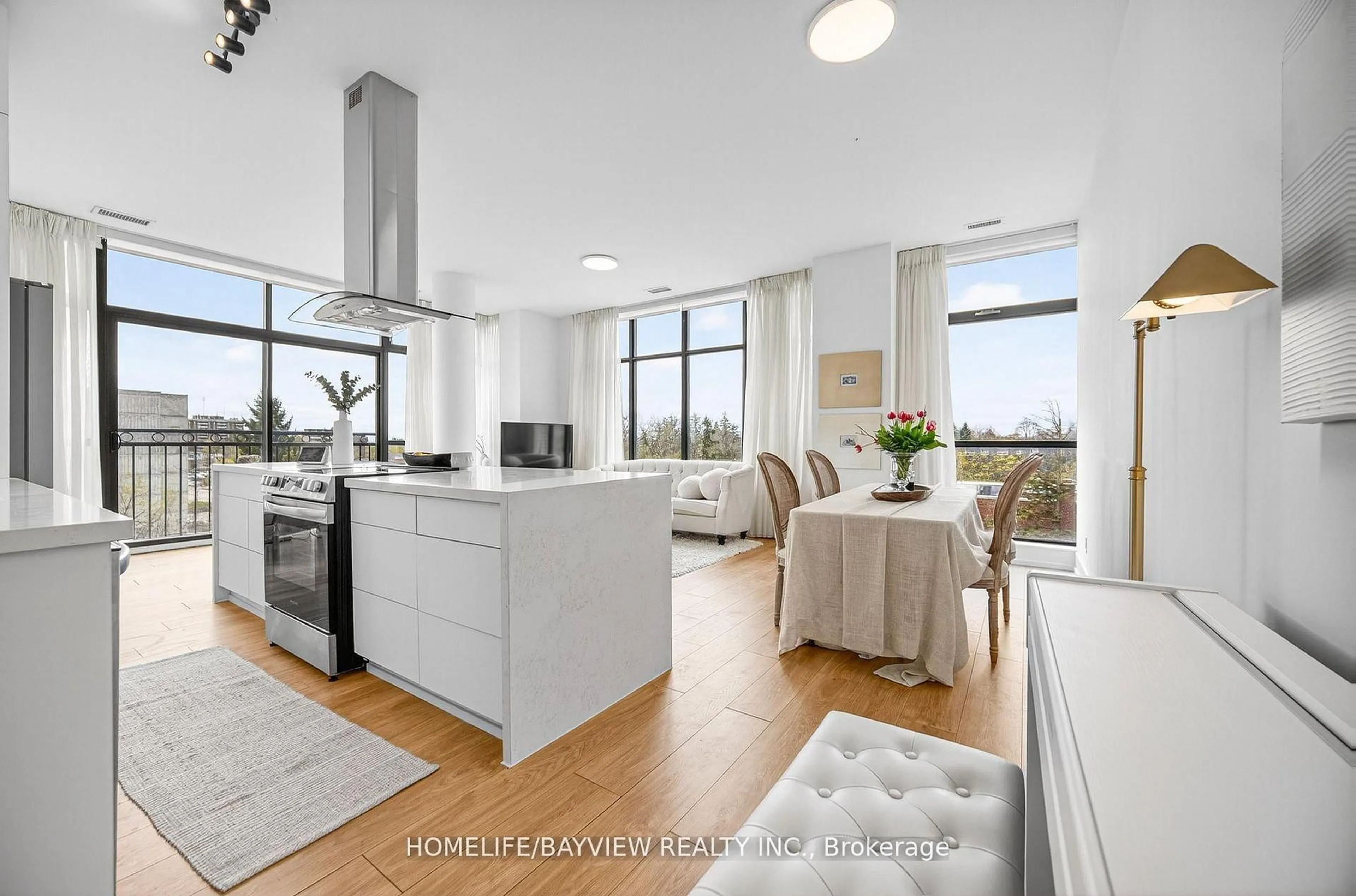 Open concept kitchen, unknown for 10376 Yonge St #405, Richmond Hill Ontario L4C 3B8