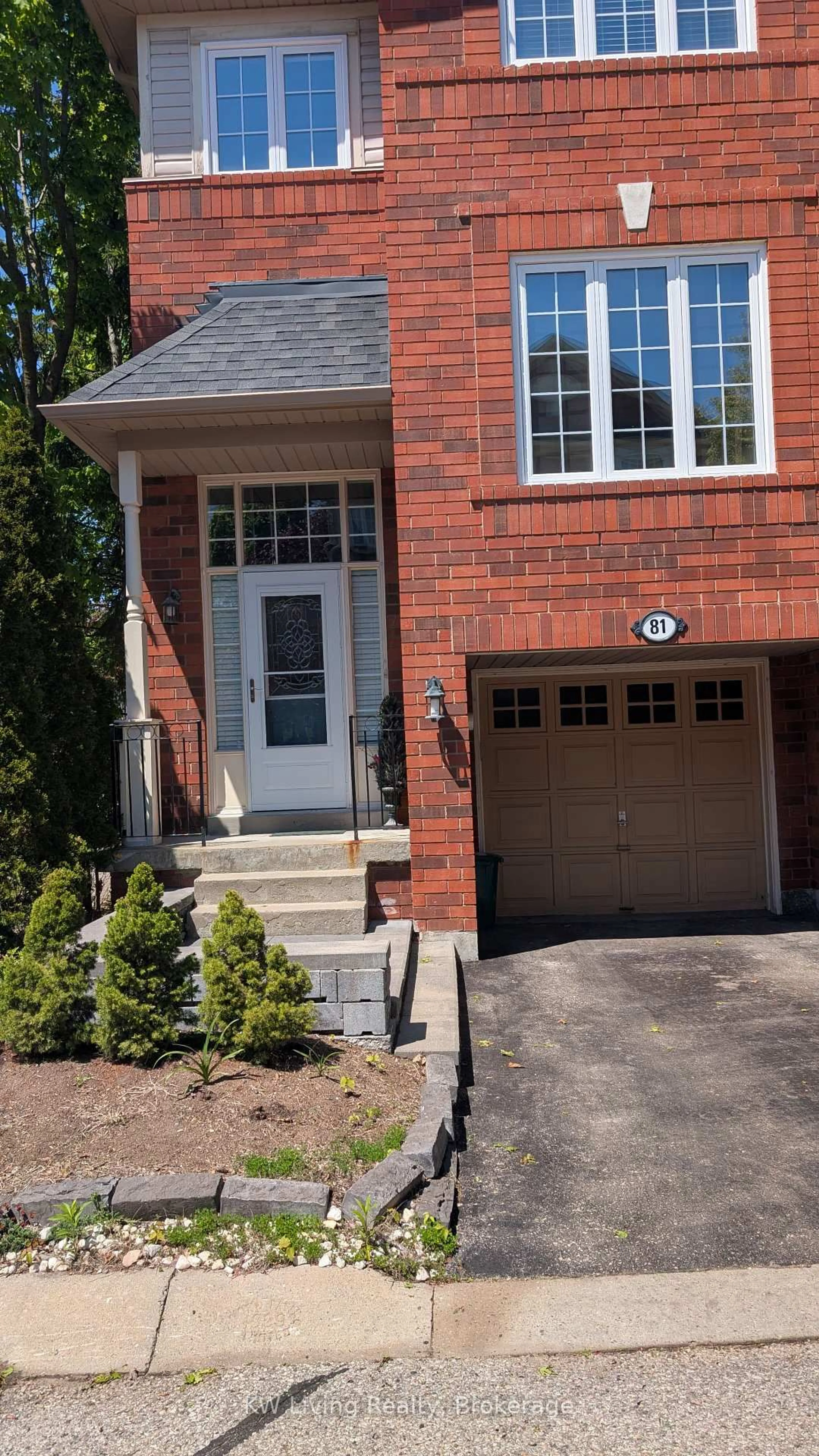 Home with brick exterior material, street for 81 Mosaics Ave #62, Aurora Ontario L4G 7L5