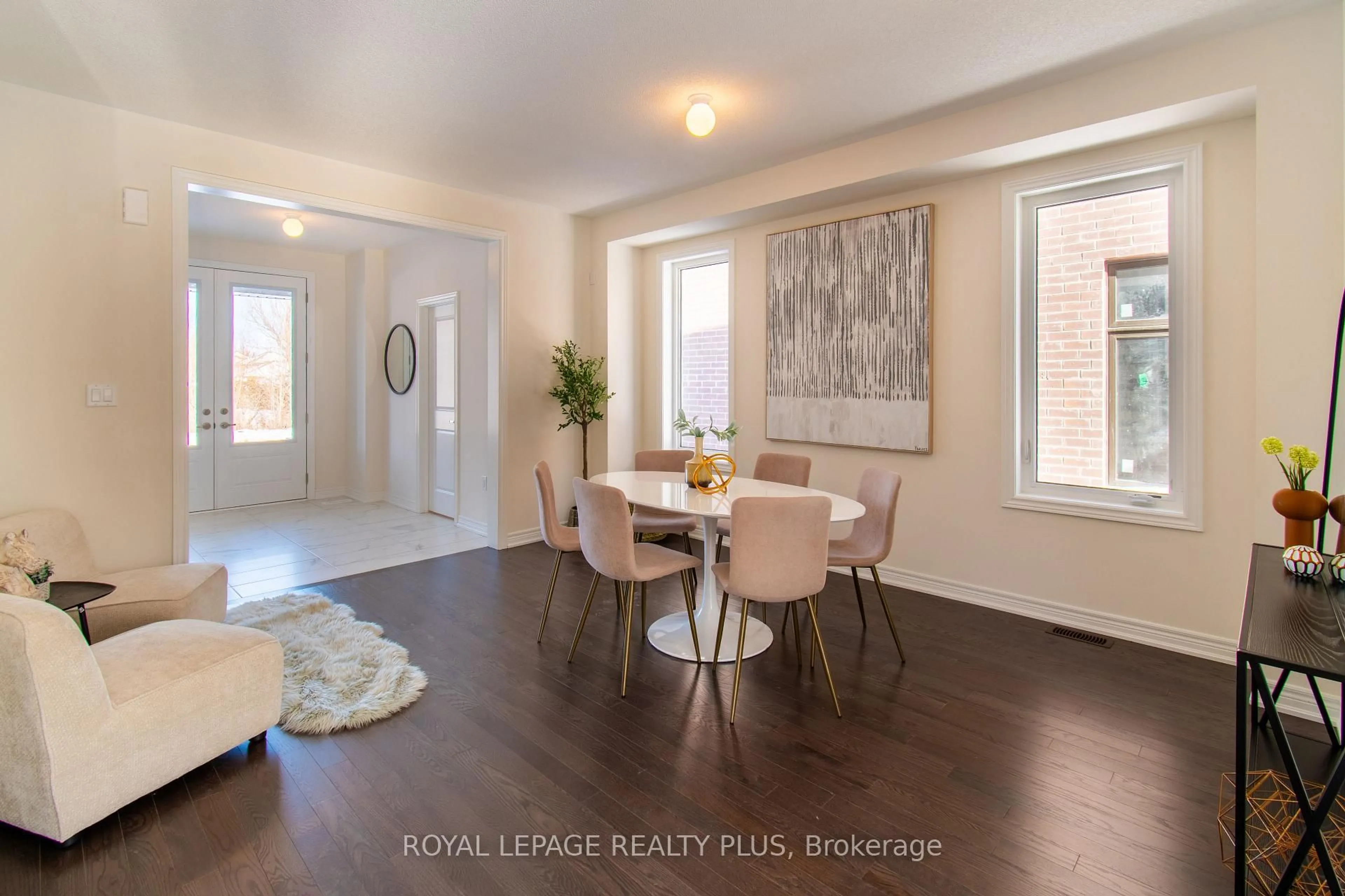 Dining room, wood/laminate floor for 147 Dovedale Dr, Georgina Ontario L4P 0S6