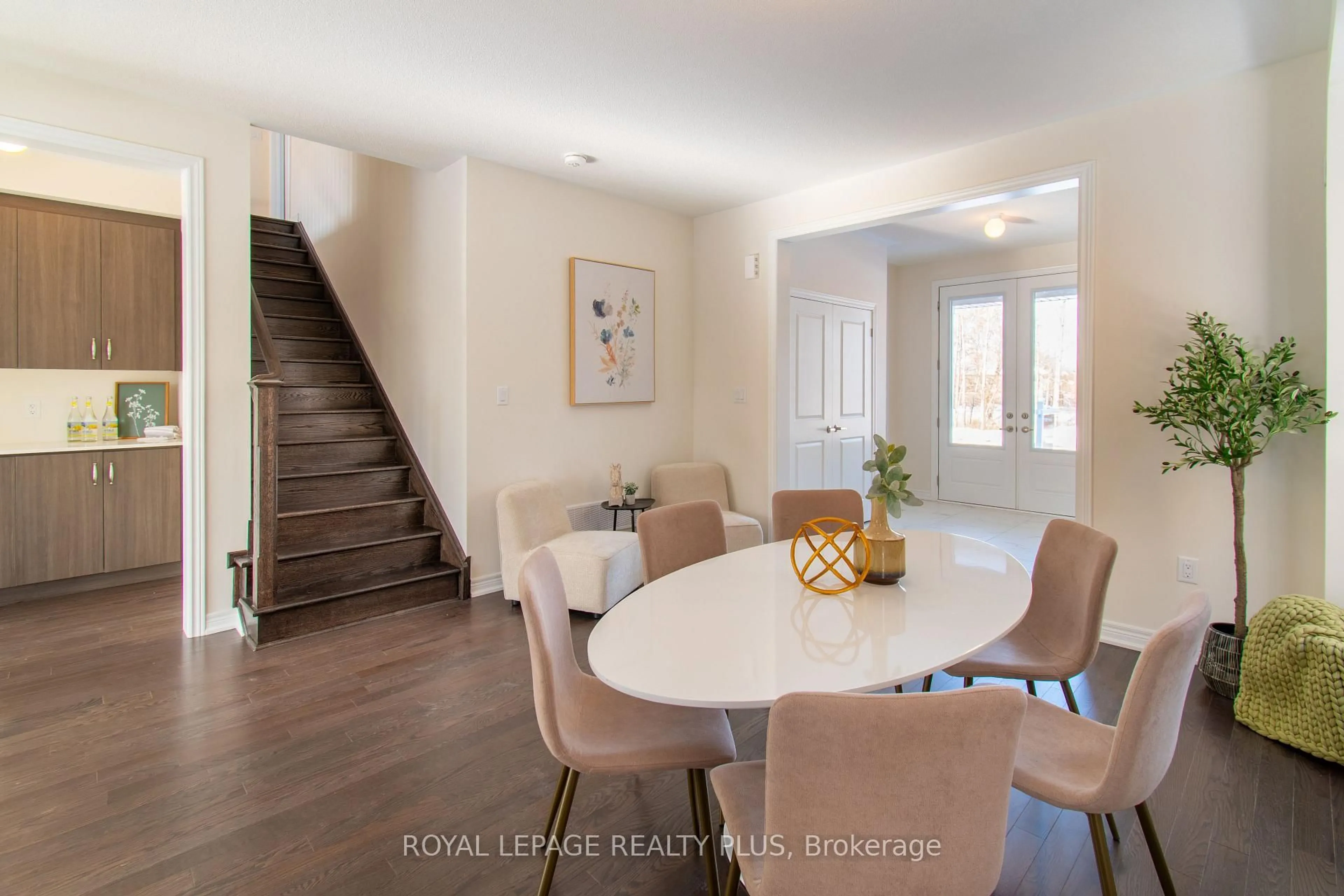 Dining room, unknown for 147 Dovedale Dr, Georgina Ontario L4P 0S6