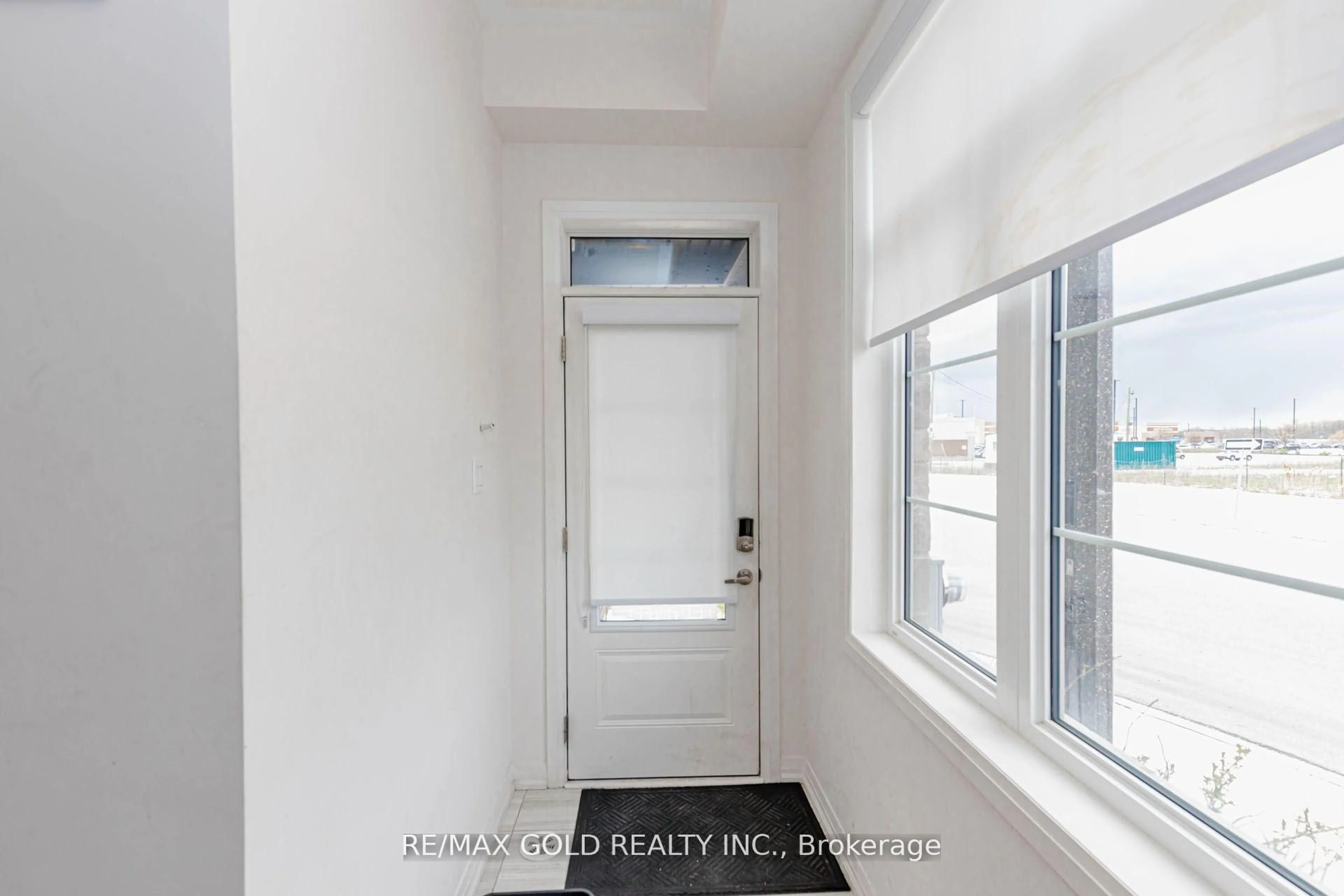 Indoor entryway for 111 Carneros Way, Markham Ontario L6B 1R2